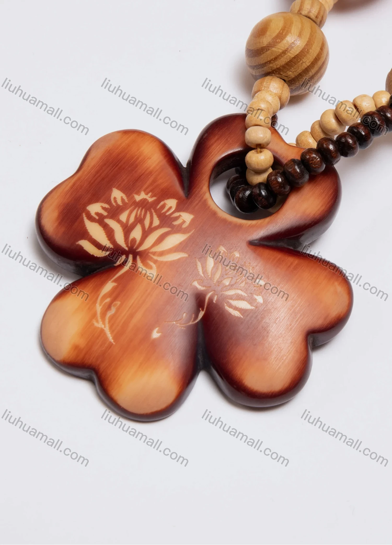Wholesale Vintage Four Leaves Clover Wood Beads Necklace - Liuhuamall