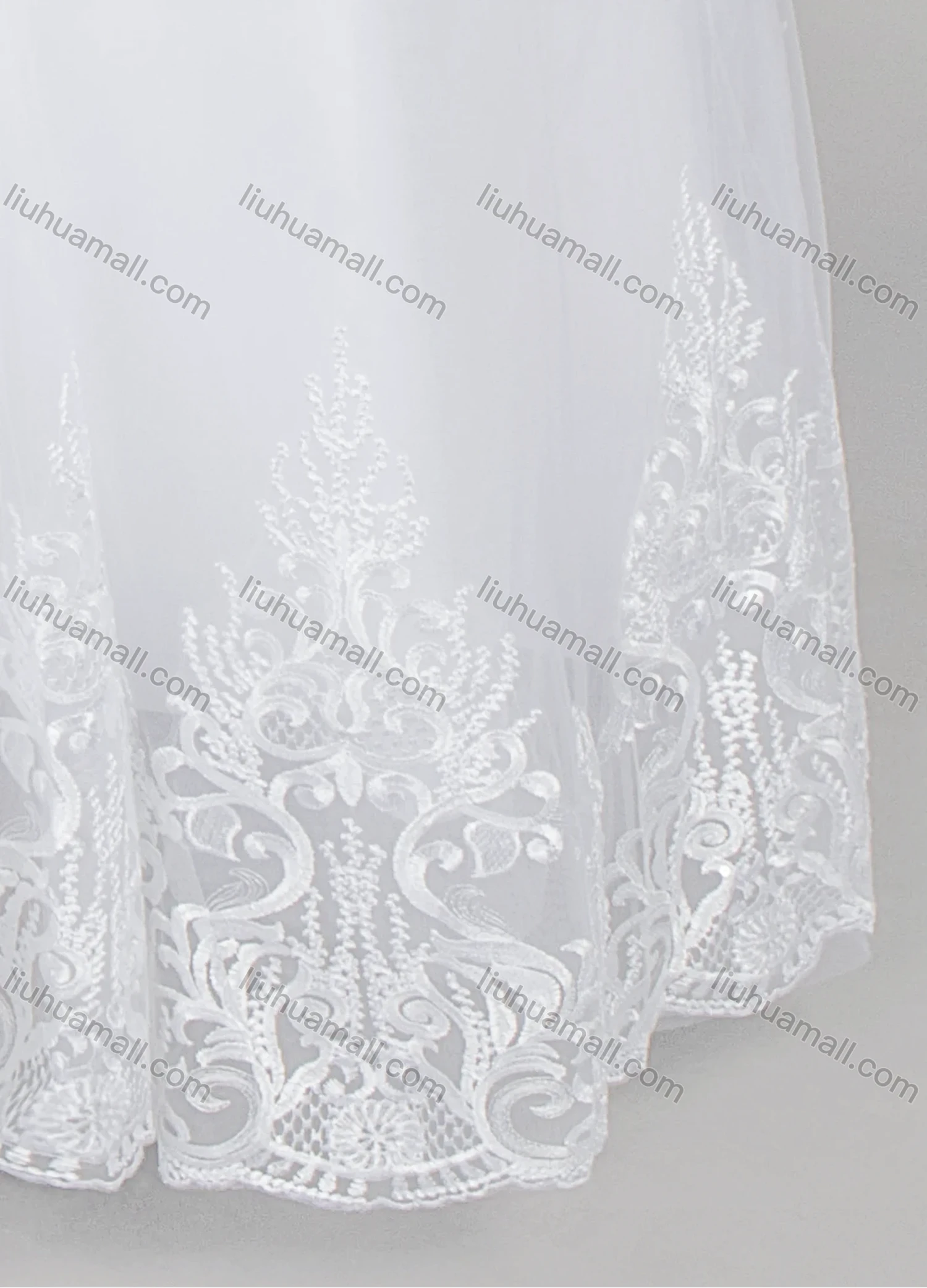 Wholesale Women's Glamorous Embroidery Sweetheart Sequin Pearl Corset Bodice Classic Tulle Wedding Dress - Liuhuamall