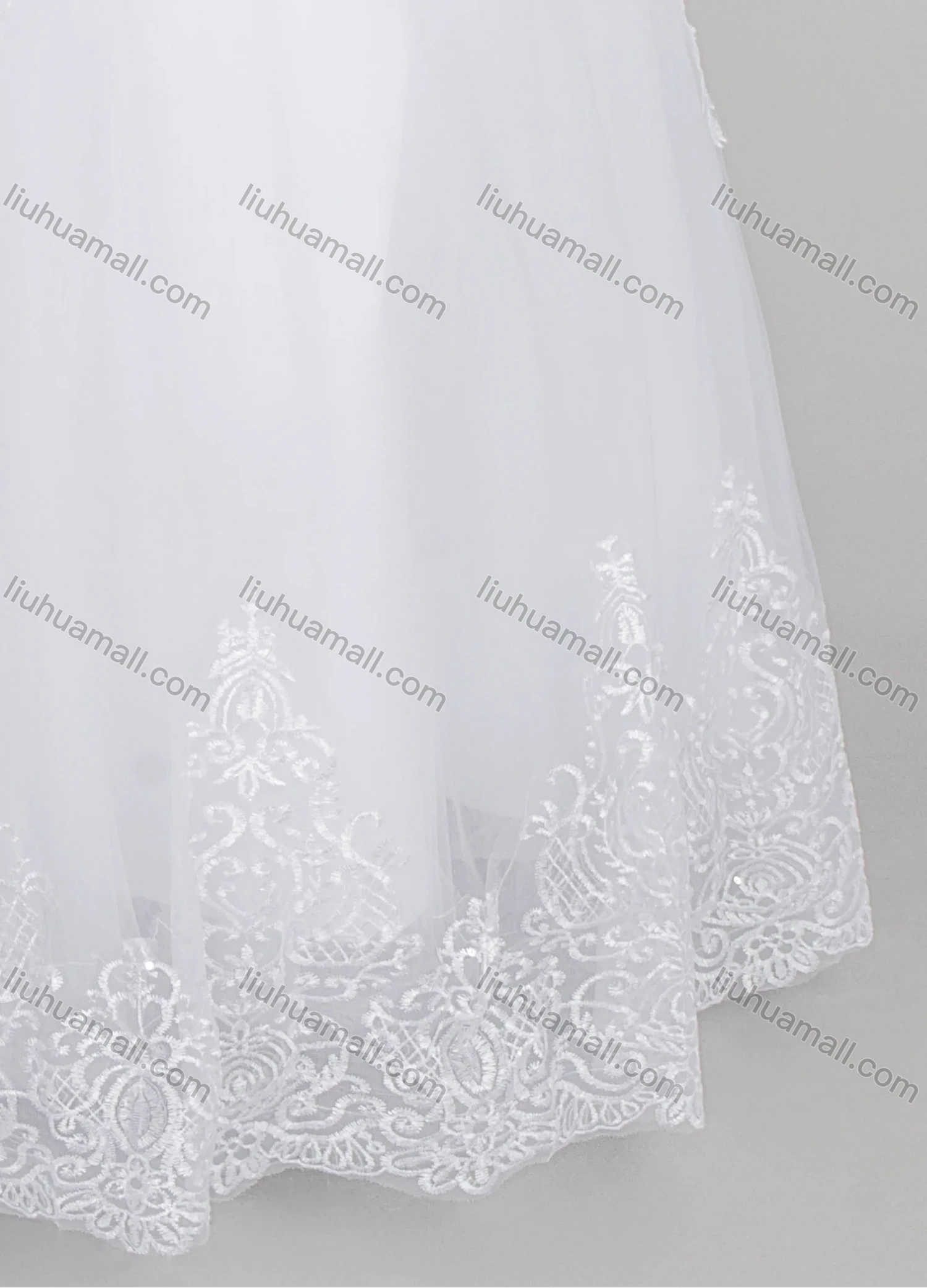 Wholesale Women's Glamorous Sequin Mock Neck Beaded Applique Embroidery Corset Bodice Classic Tulle Wedding Dress - Liuhuamall