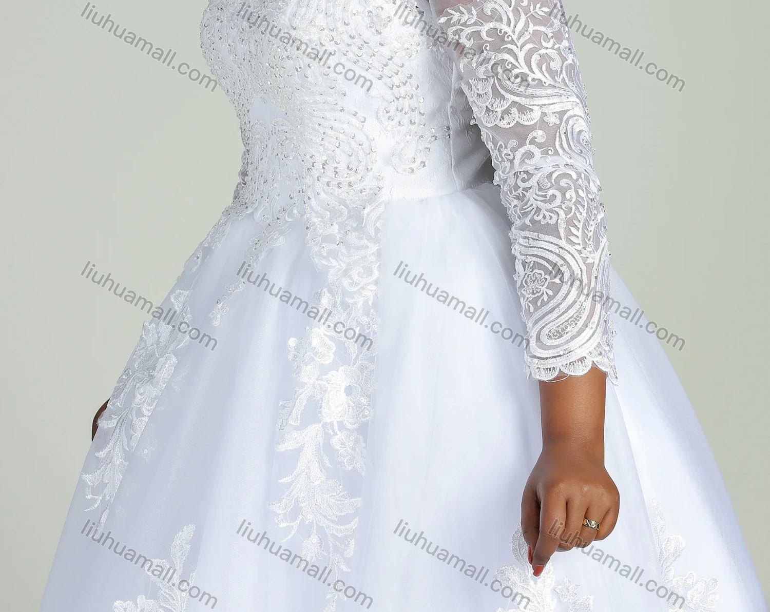 Wholesale Women's Glamorous Embroidery Bateau Neck Beaded Applique Corset Bodice Classic Tulle Wedding Dress 970# - Liuhuamall