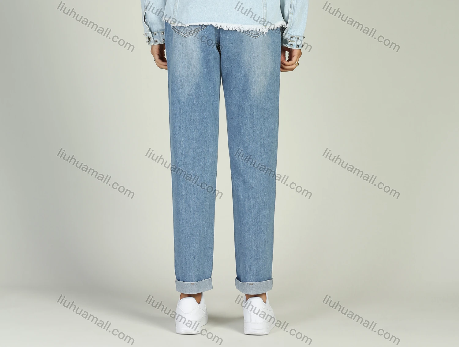 Wholesale Women's Casual Rivet Decor Button Down Flap Pockets Raw Hem Long Sleeve Denim Jacket - Liuhuamall