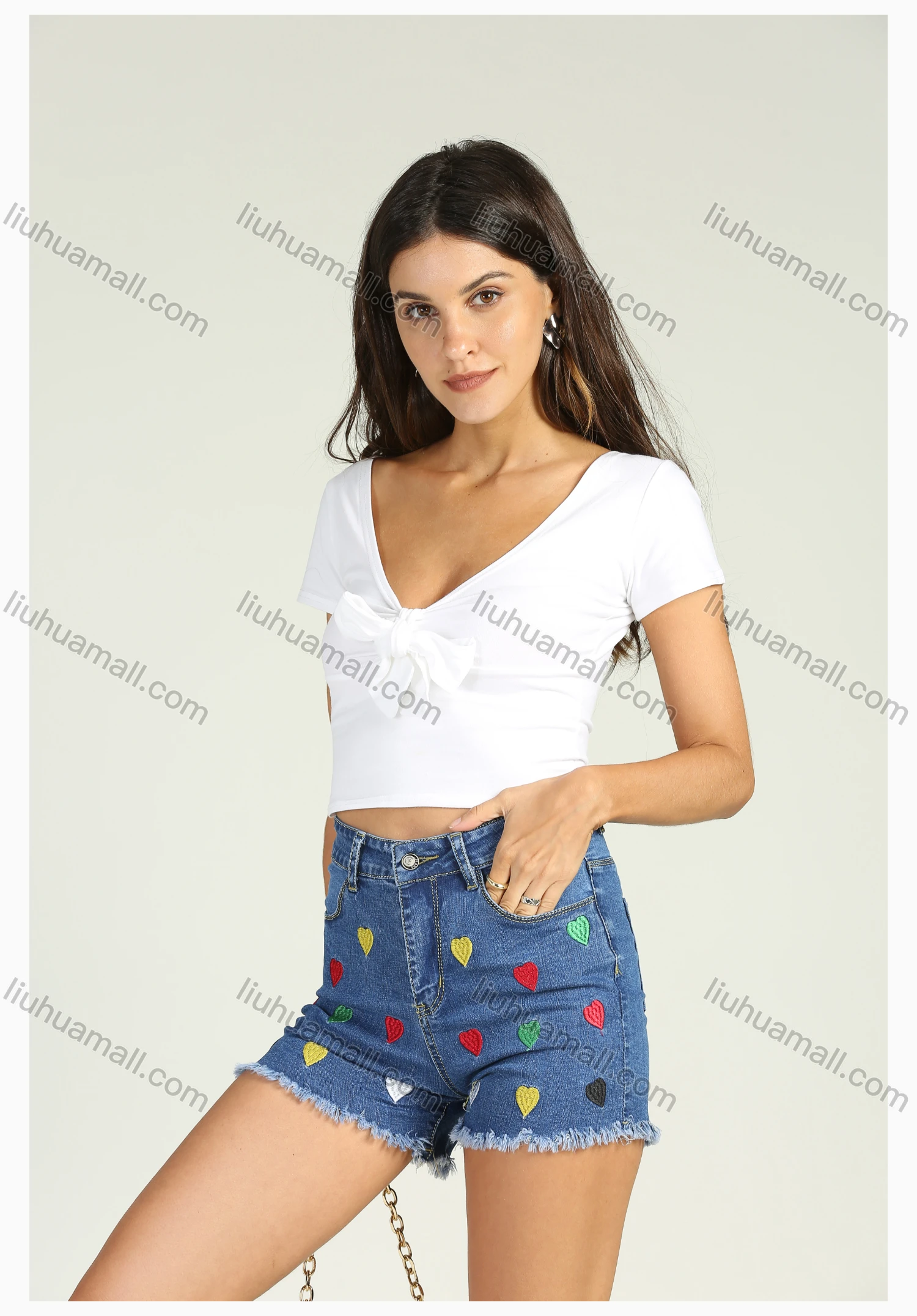 Wholesale Women's Lovely Embroidery Heart High Waist Frayed Raw Hem Denim Short - Liuhuamall