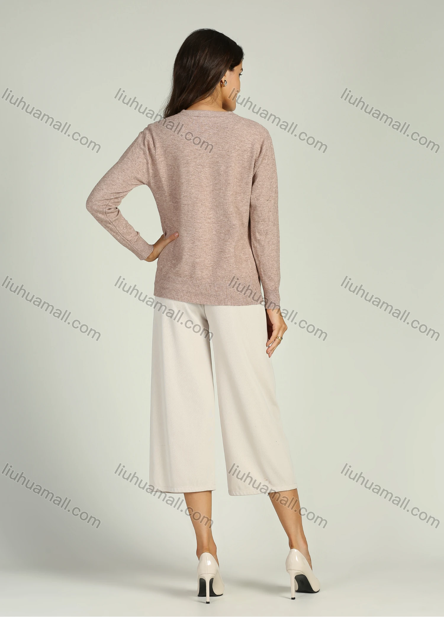 Wholesale Women's Basics Button Front Plain Long Sleeve Cardigan - Liuhuamall