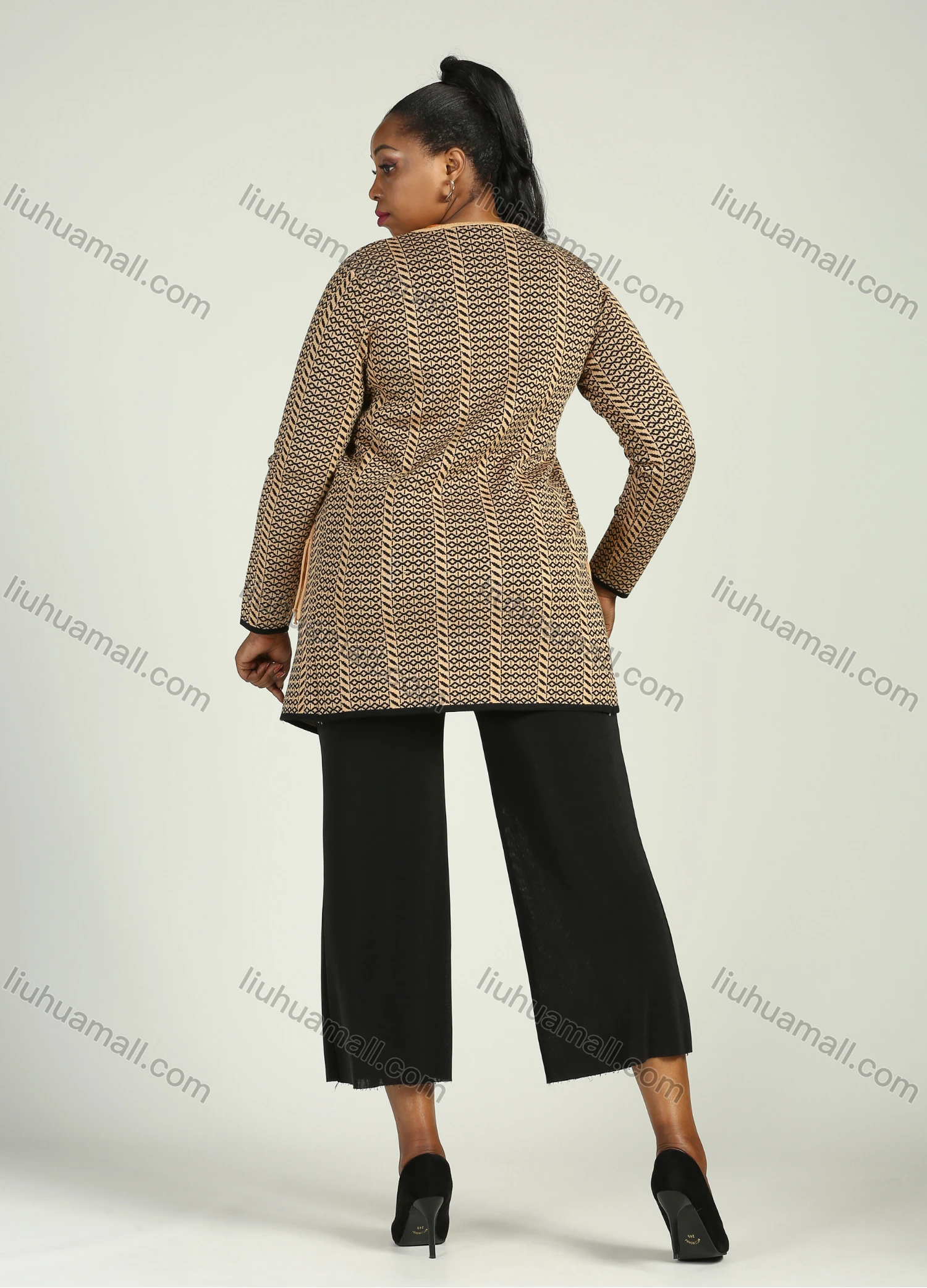 Wholesale Women's Geometric Splicing Button Front Dual Pockets Long Sleeve Cardigan - Liuhuamall