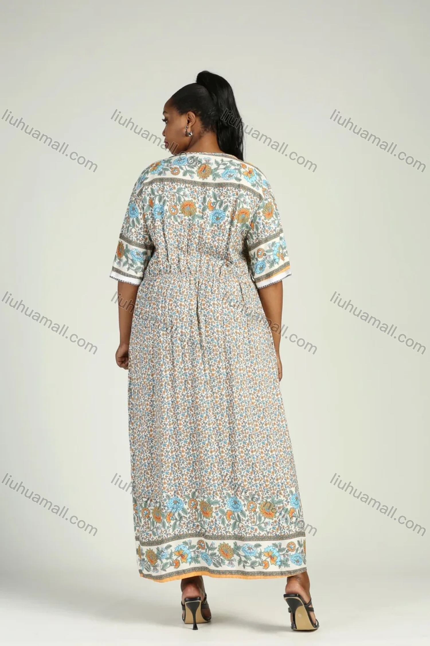 Wholesale Women's Plus Size Ditsy Floral V Neck Half Sleeve Maxi Dress - Liuhuamall