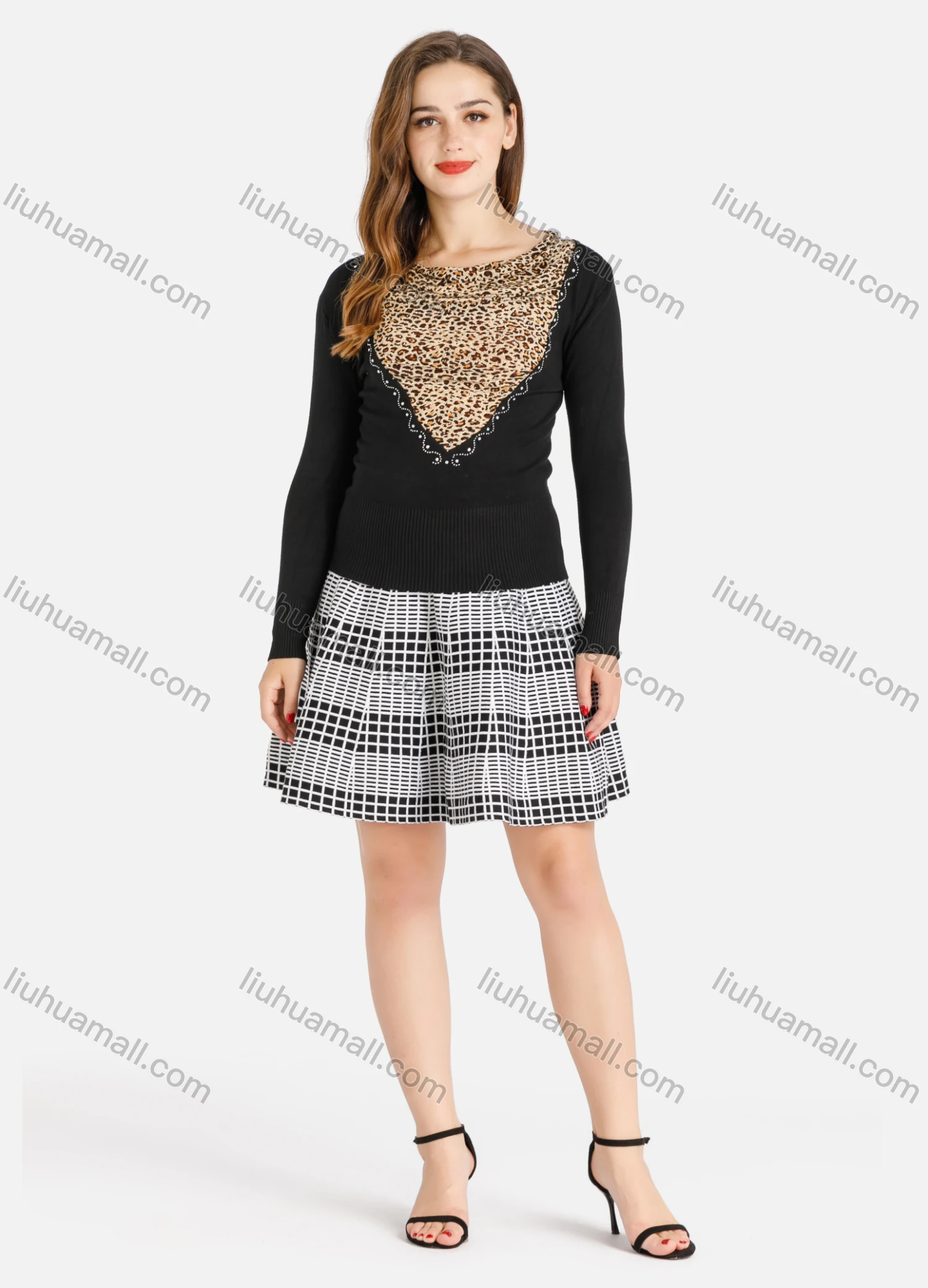 Wholesale Women's Casual Drape Neck Leopard Rhinestone Long Sleeve Top - Liuhuamall