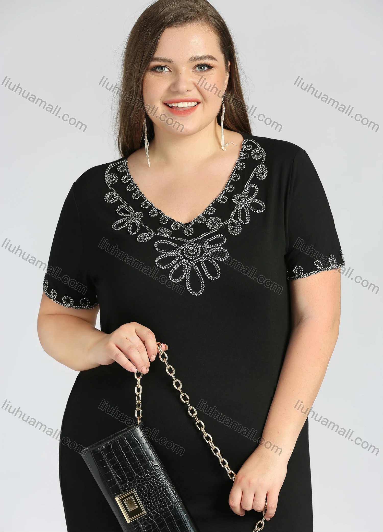 Wholesale Women's Plus Size Casual Crew Neck Short Sleeve Embroidery Knee Length Dress - Liuhuamall