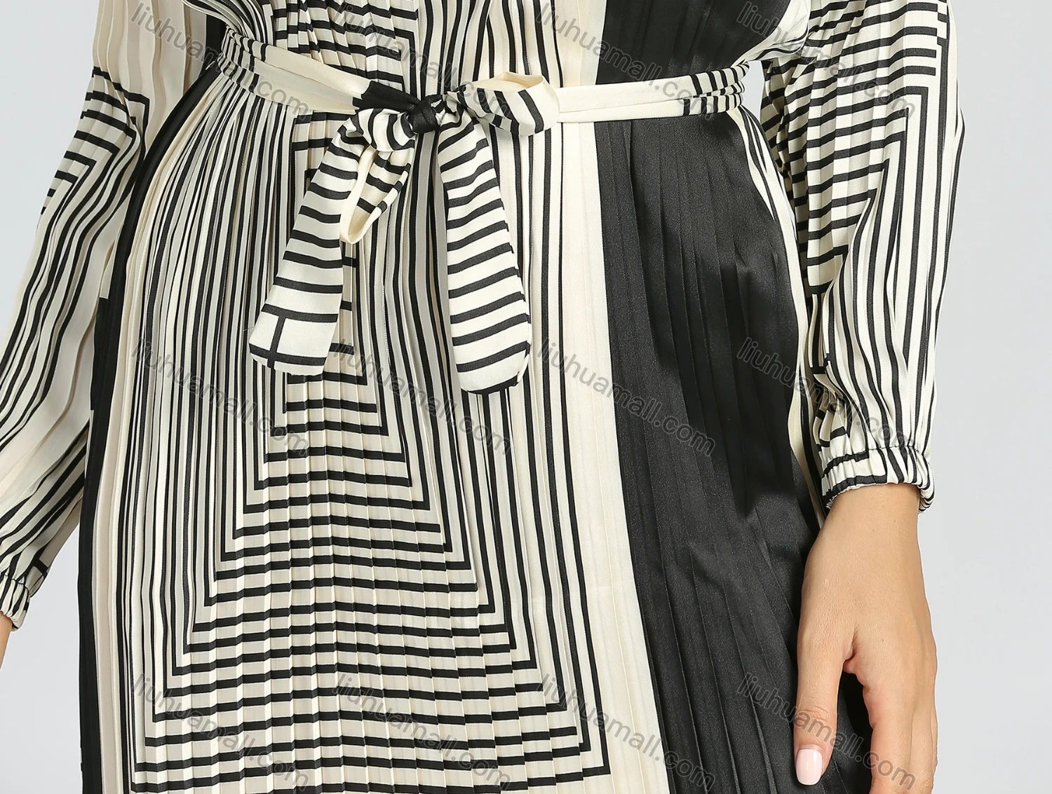 Wholesale Women's Casual Geometry Print Keyhole Neck Long Sleeve Lace Up Pleated Dress - Liuhuamall