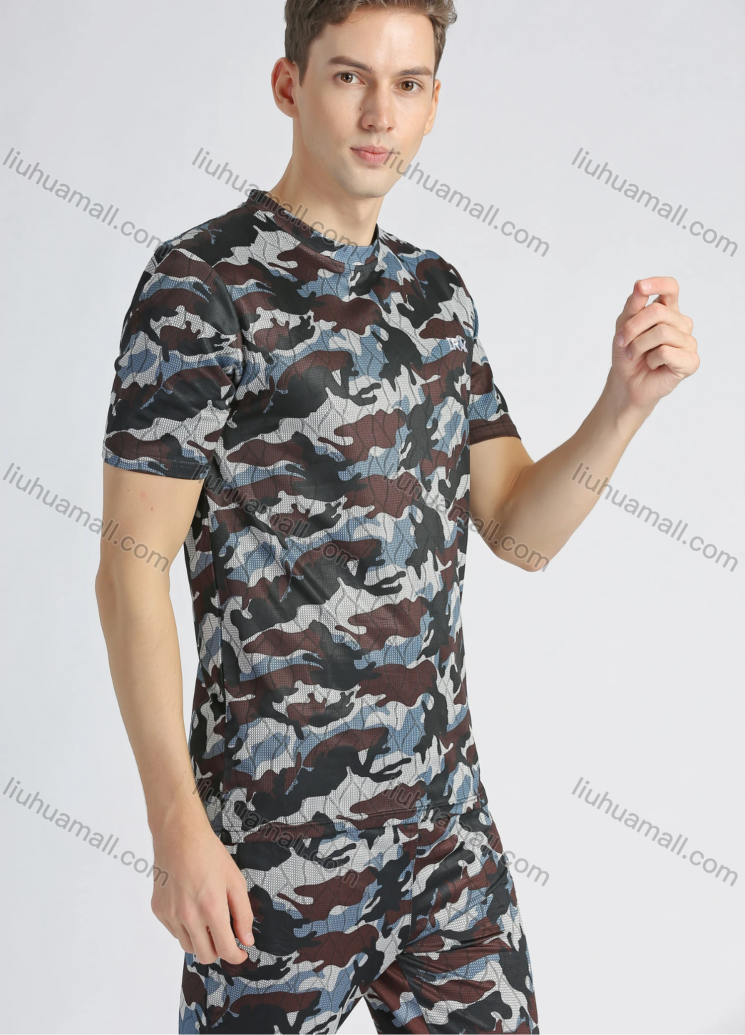 Wholesale Men's Fashion Allover Camo Print Short Sleeve T Shirt 2 Piece Set - Liuhuamall