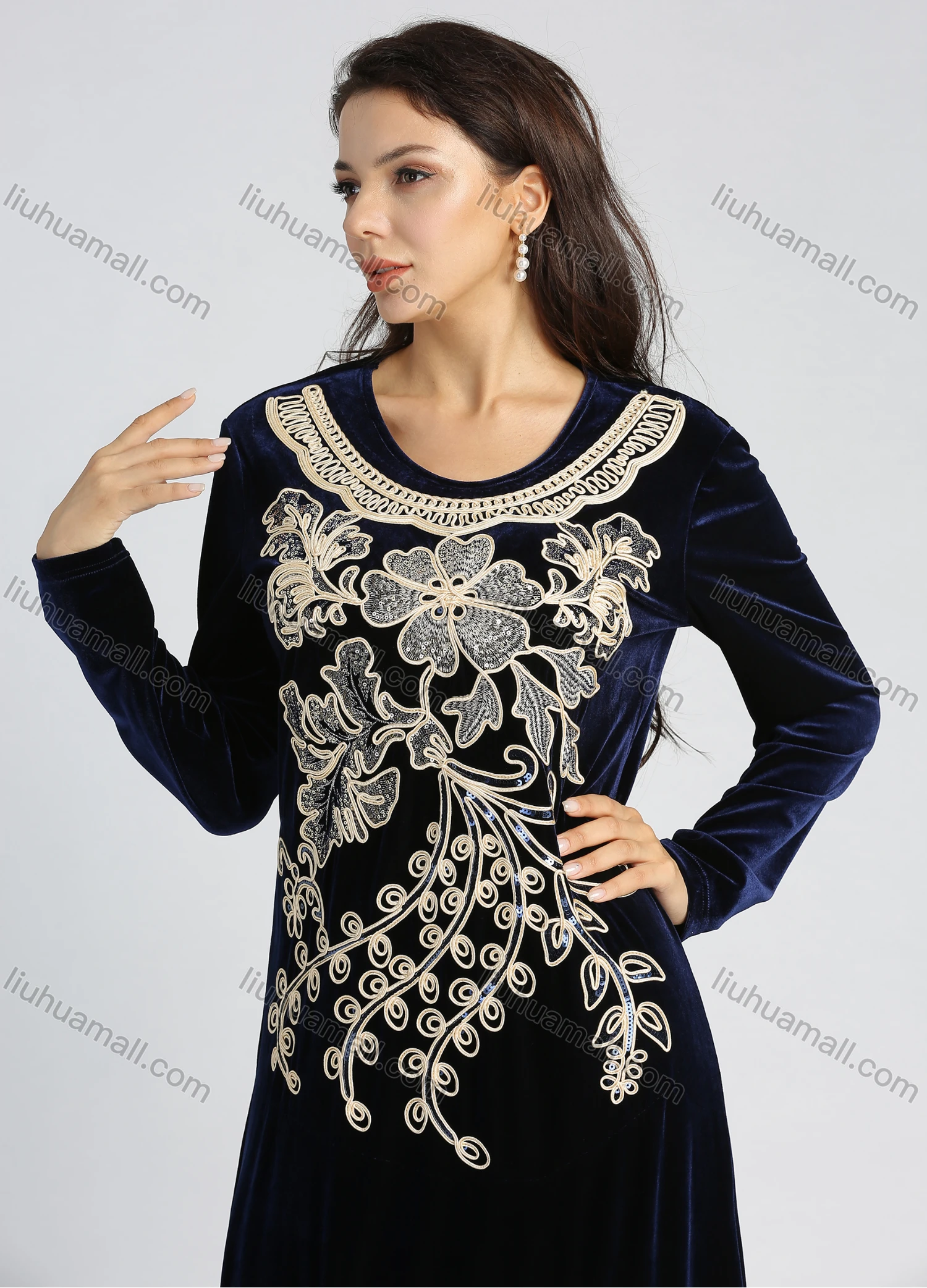 Wholesale Women's Elegant Velvet Sequin Embroidery Round Neck Long Sleeve Maxi Dress - Liuhuamall