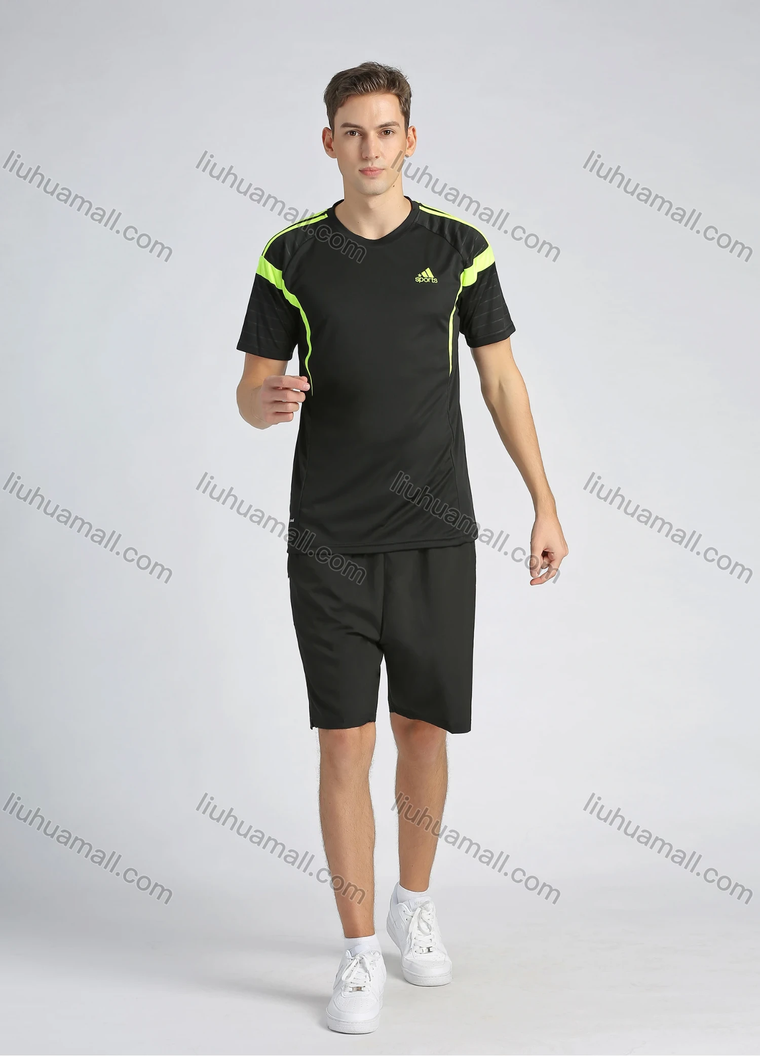 Wholesale Men's Sporty Contrast Color Striped Trim Round Neck Short Sleeve Workout T-shirt - Liuhuamall