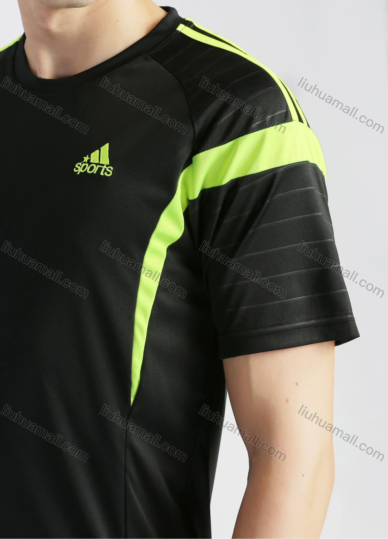 Wholesale Men's Sporty Contrast Color Striped Trim Round Neck Short Sleeve Workout T-shirt - Liuhuamall