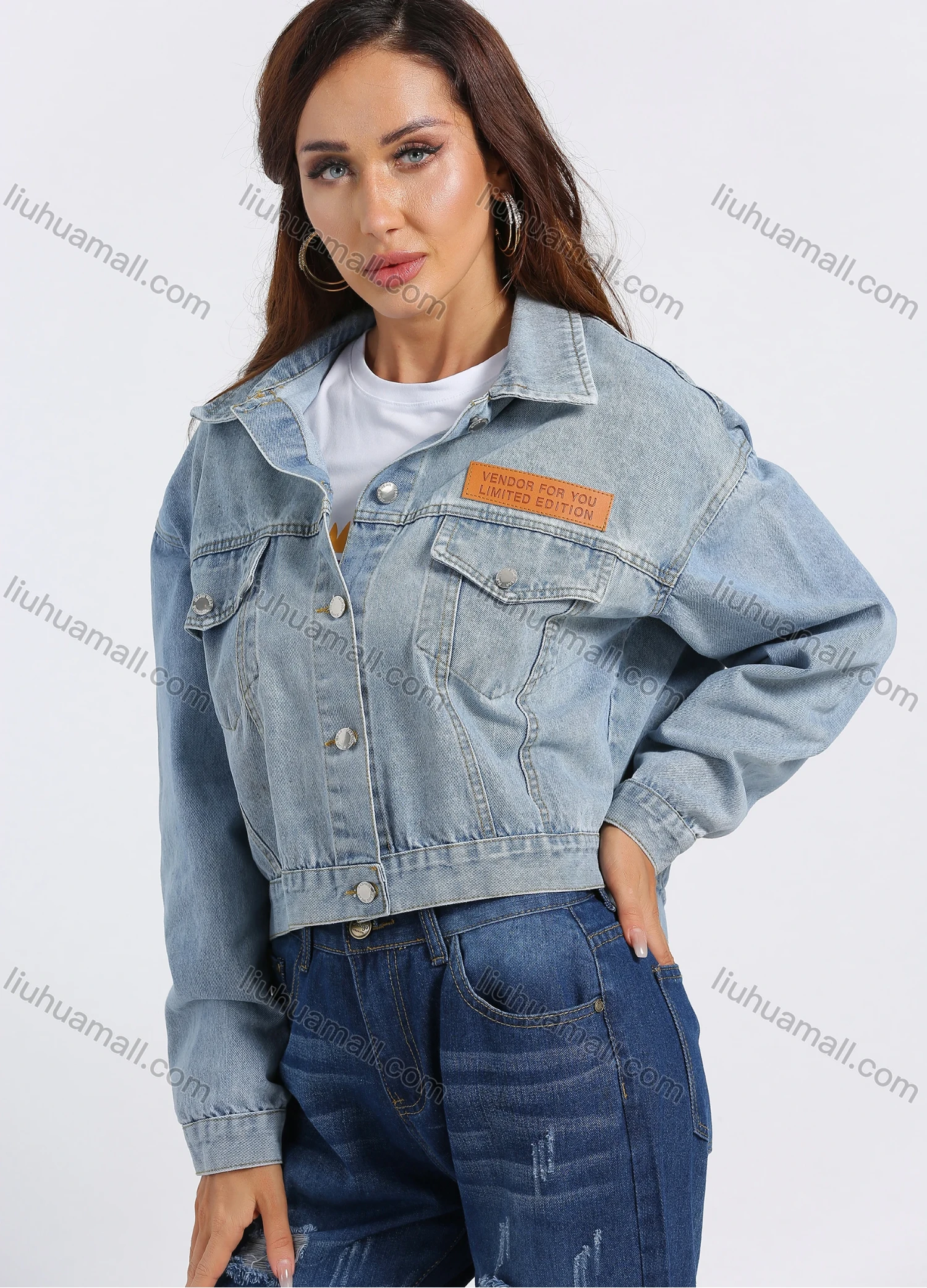 Wholesale Women's Fashion Plain Label Button Down Flap Pockets Crop Denim Jacket - Liuhuamall