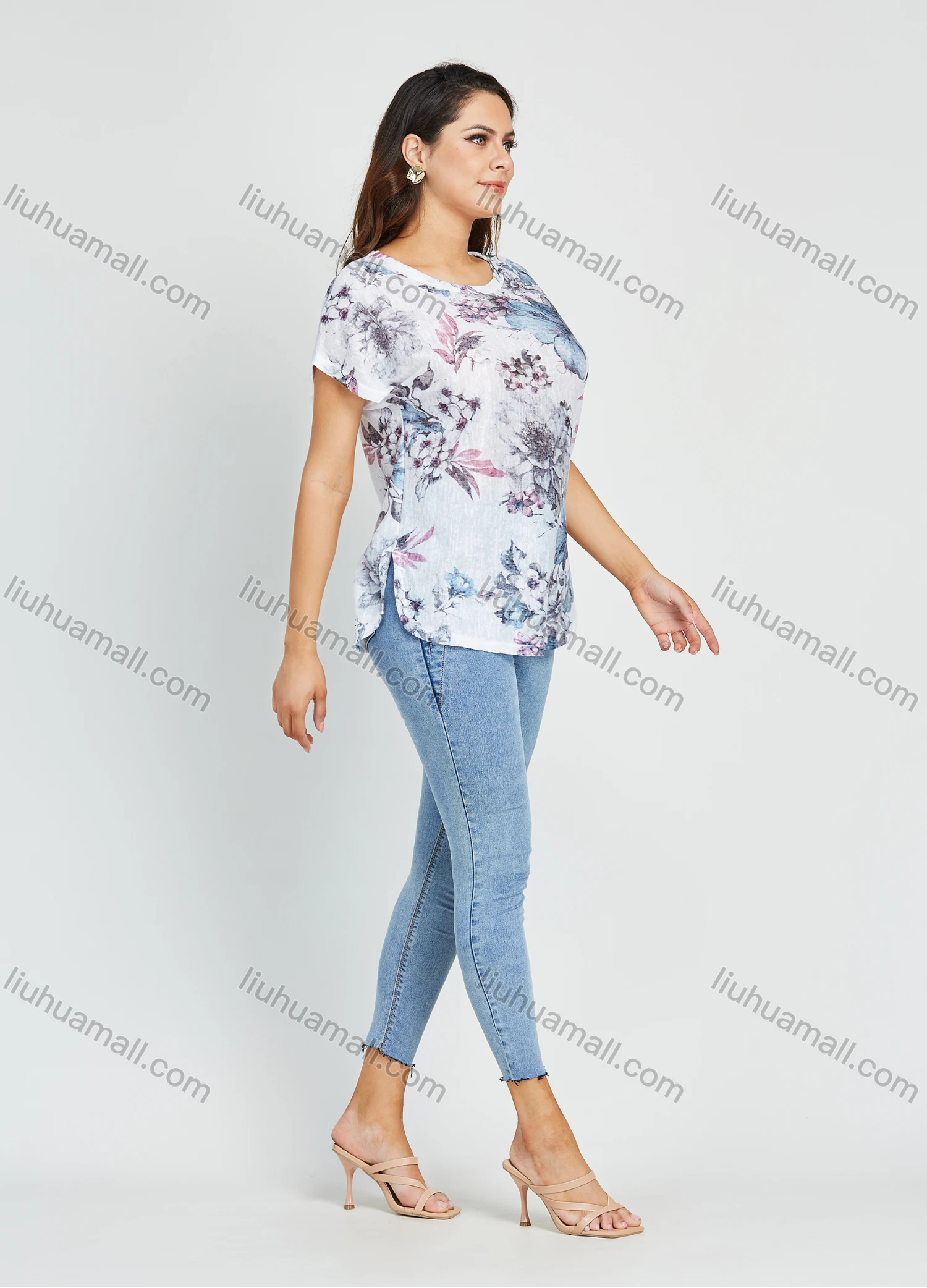 Wholesale Women's Round Neck Floral Print Short Sleeve Curved Hem Blosue - Liuhuamall