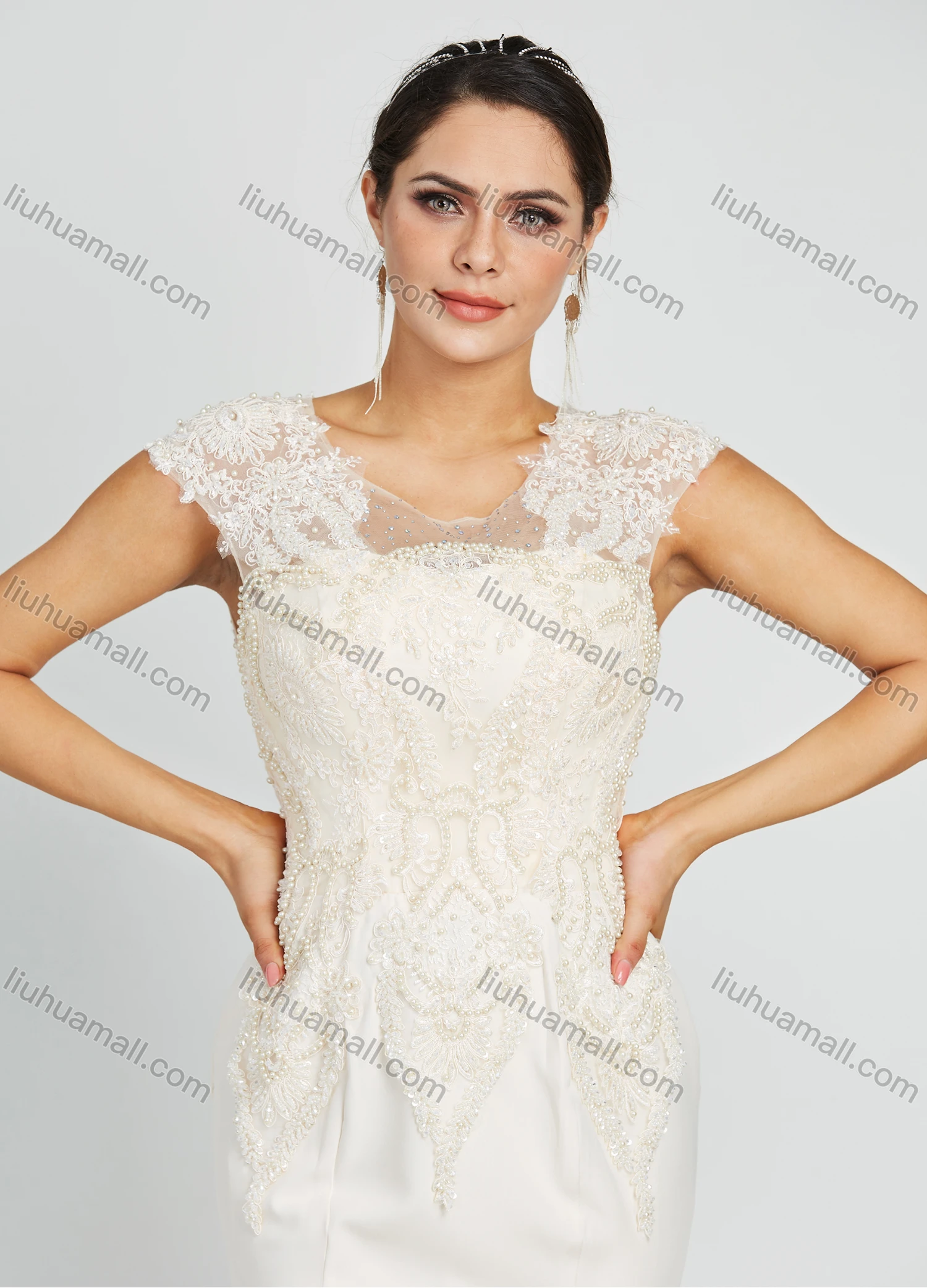 Wholesale Women's Glamorous Round Neck Lace Appliques Rhinestone Embroidery Floor Length Evening Dress - Liuhuamall