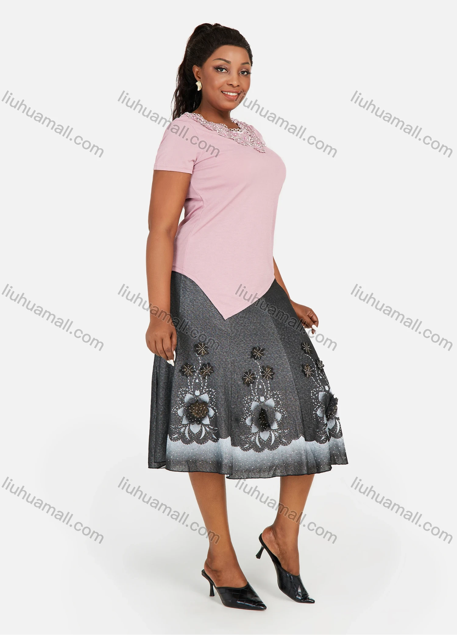 Wholesale Women's Plus Size Round Neck Appliques Pearl Asymmetrical Hem Blouse - Liuhuamall