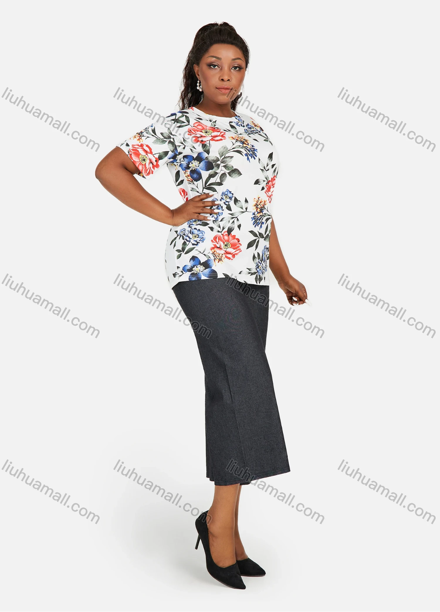 Wholesale Women's Floral Print Round Neck Short Sleeve Casual T-Shirt - Liuhuamall