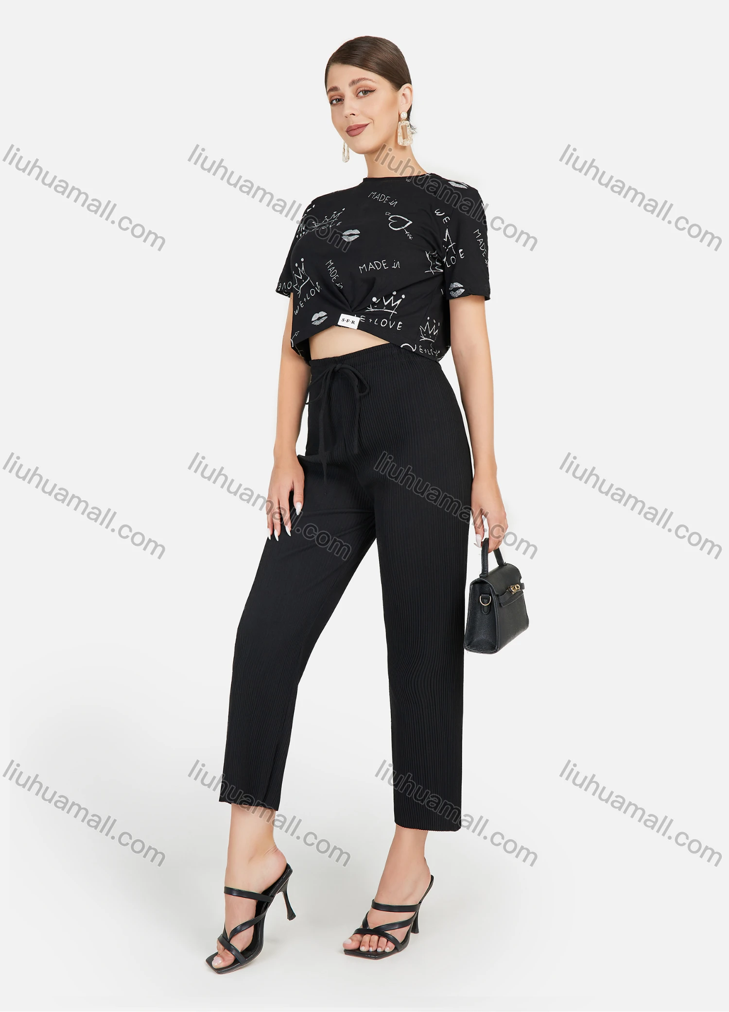 Wholesale Women's Graffiti Print Mock Neck Crop Top With High Waist Cropped Pants 2 Piece Set - Liuhuamall