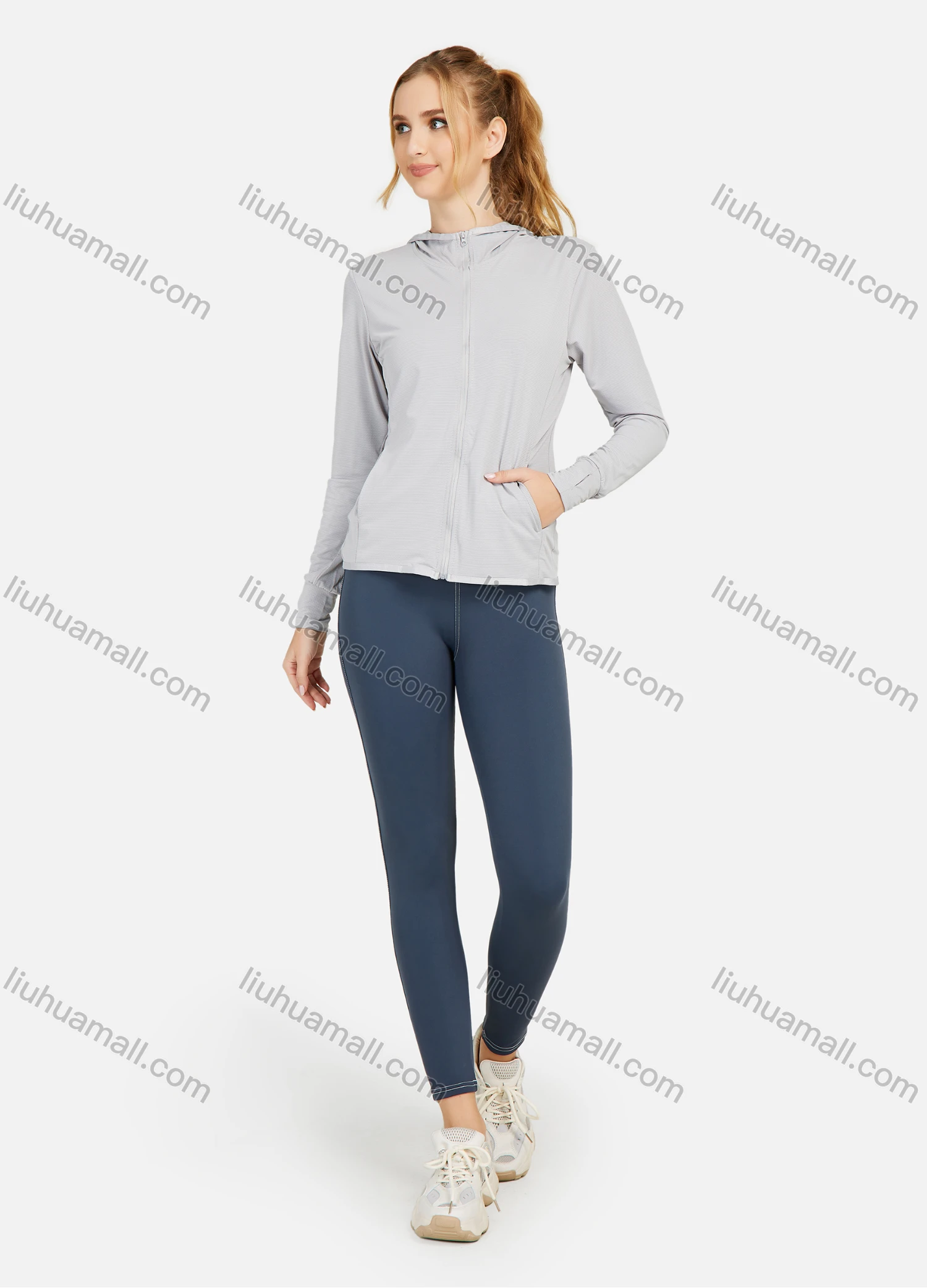 Wholesale Women's Hooded Plain Pockets Workout Sunscreen Lightweight Zip Up Jacket - Liuhuamall