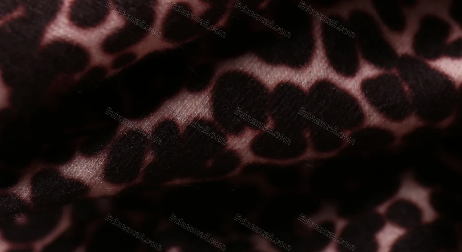 Wholesale Women's Comfy Sleeveless Leopard Print Split Hem Round Neck Sleepwear Top - Liuhuamall