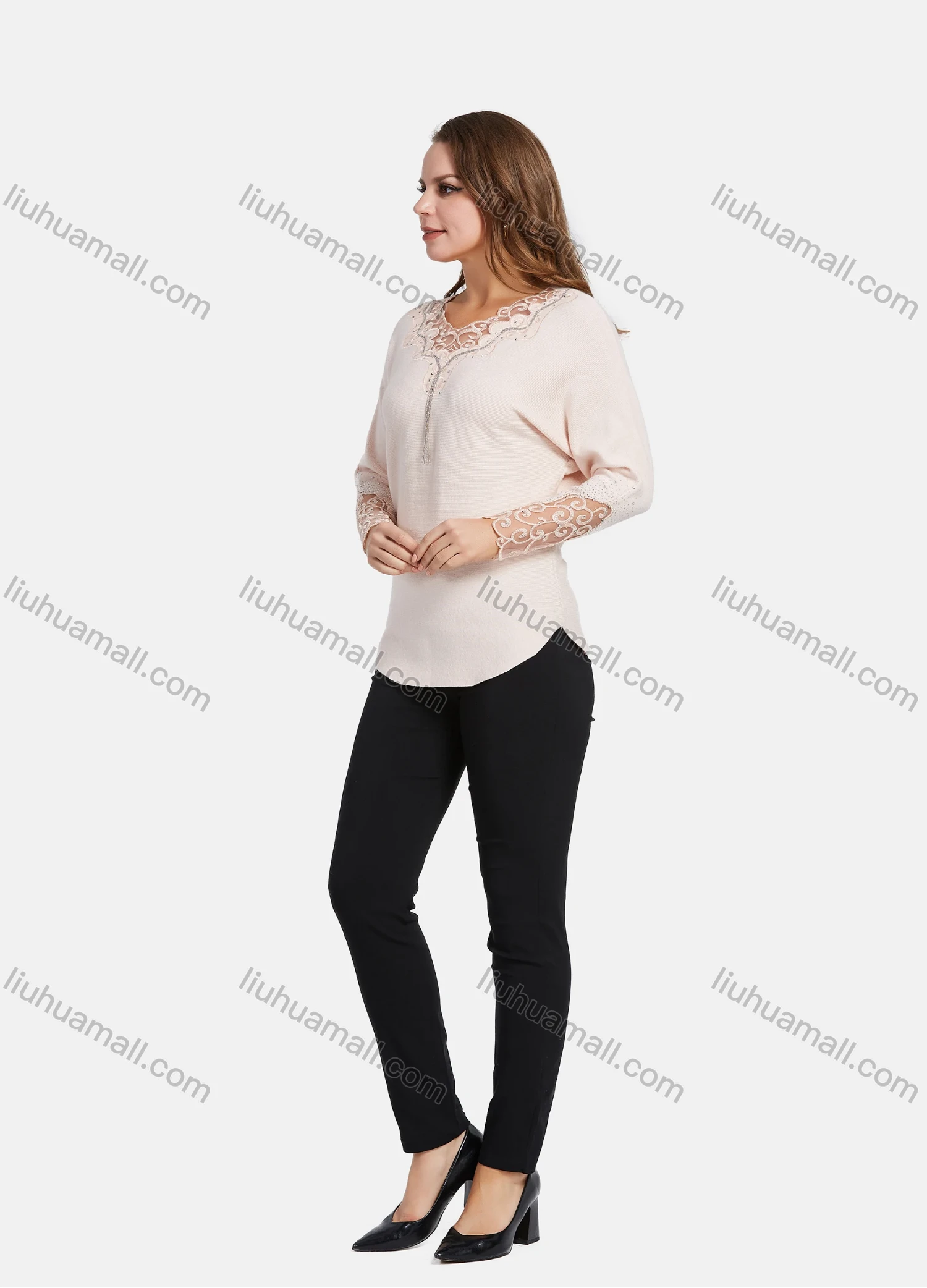 Wholesale Women's Elegant Long Sleeve Lace Embroidery Rhinestone Chain Decor Knit Top - Liuhuamall