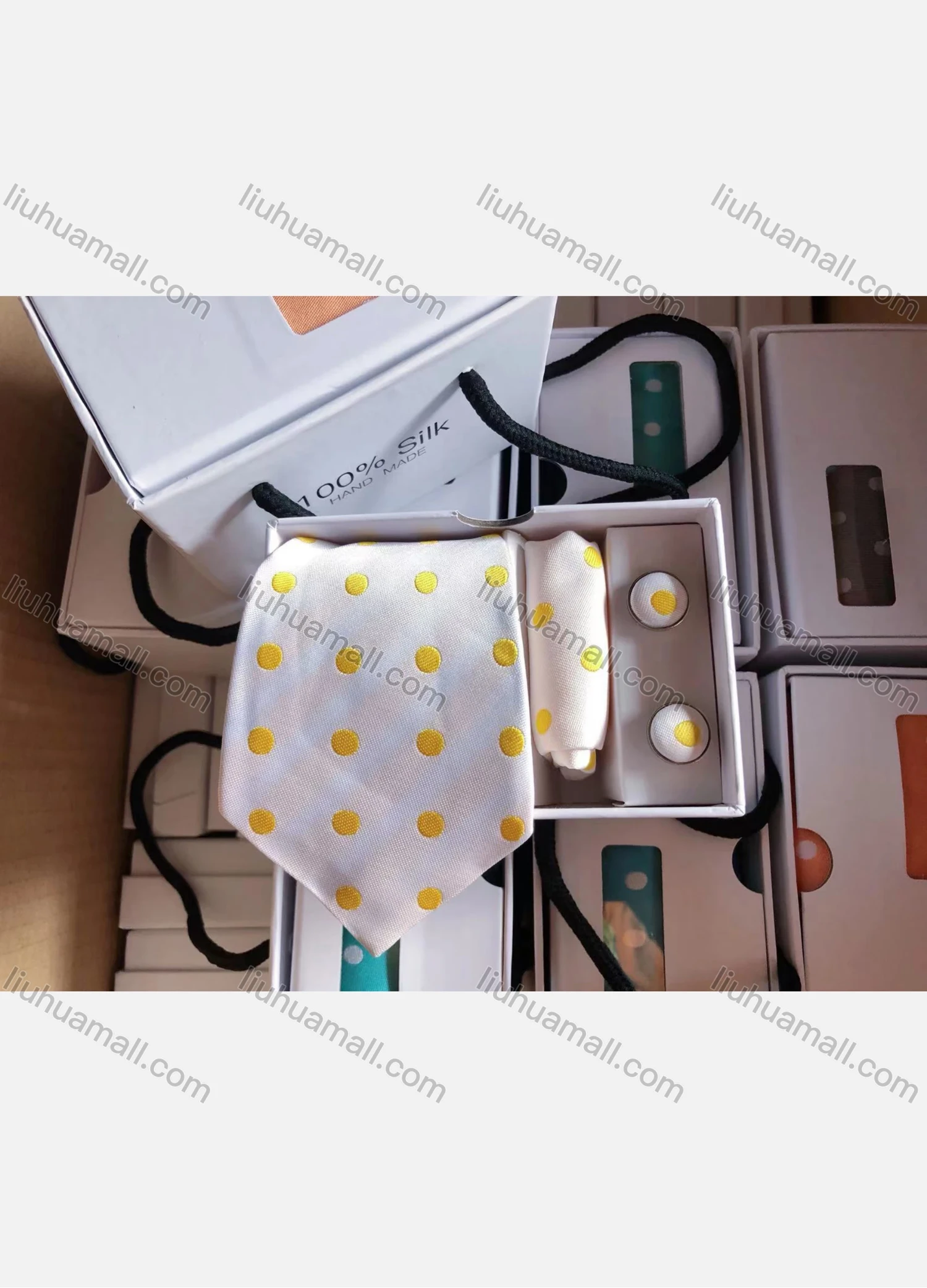 Wholesale Men's Fashion Polka Dot Print Tie & Pocket Square & Cufflinks Sets - Liuhuamall
