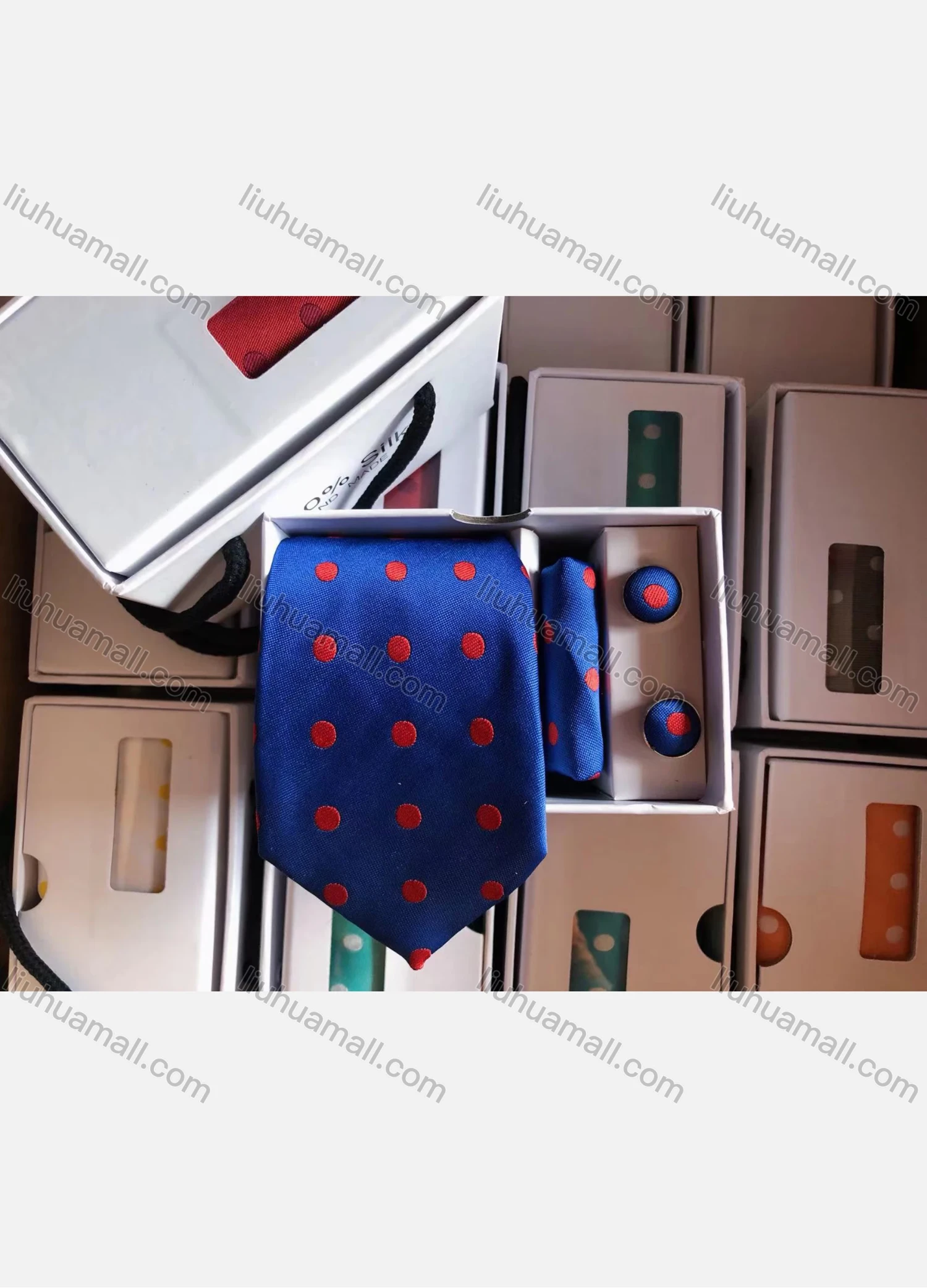 Wholesale Men's Fashion Polka Dot Print Tie & Pocket Square & Cufflinks Sets - Liuhuamall