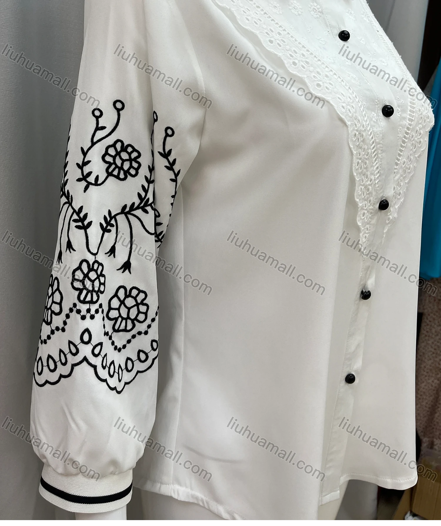 Wholesale Women's Vintage Lantern Sleeve Lace Trim Button Down Shirts - Liuhuamall