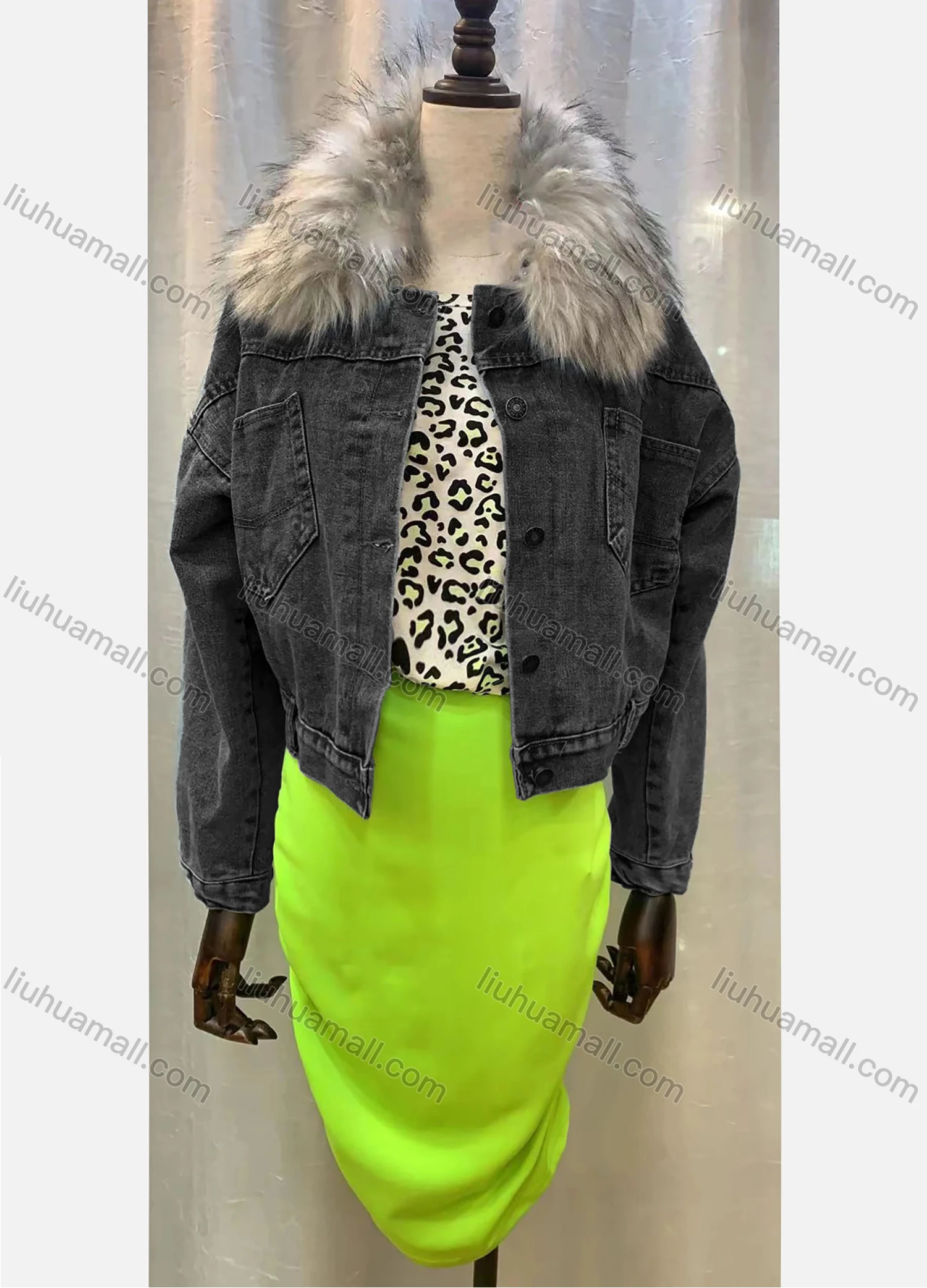 Wholesale Women's Fuzzy Faux Fur Collar Long-Sleeve Pockets Buttons Denim Jacket - Liuhuamall
