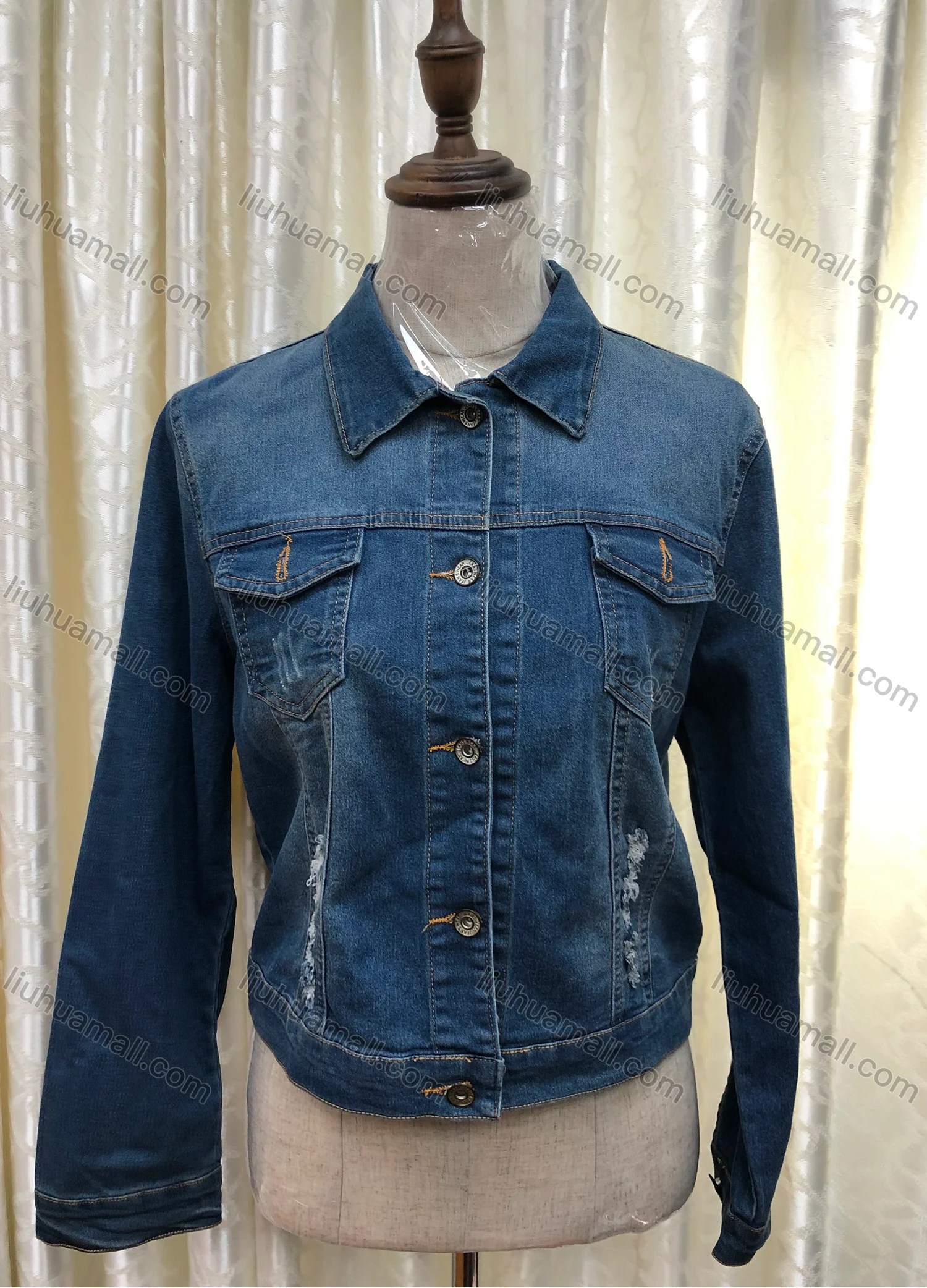 Wholesale Women's Casual Collared Long Sleeve Button Down Flap Pockets Frayed Raw Denim Jacket - Liuhuamall