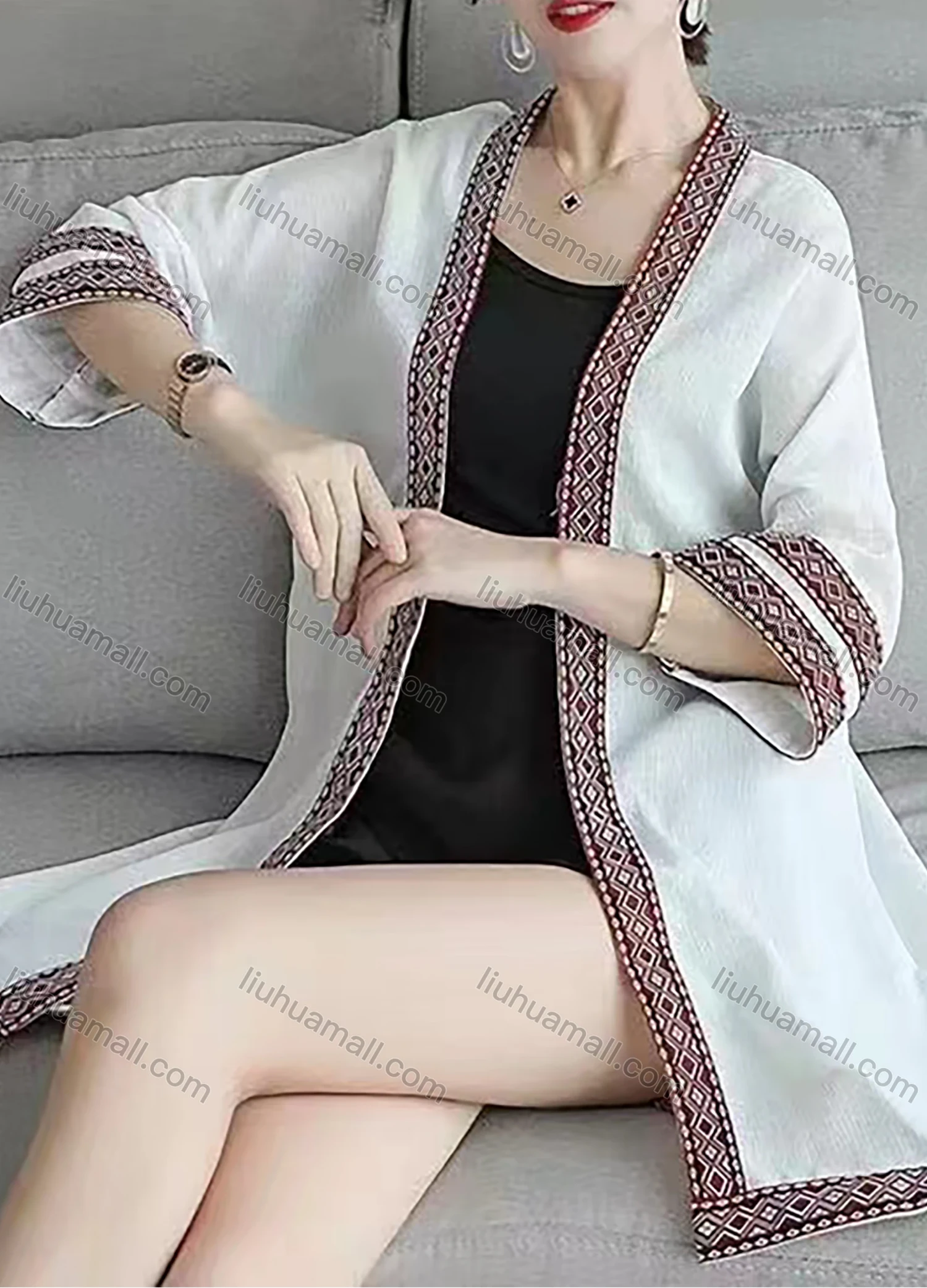 Wholesale Women's Linen 3/4 Sleeve Argyle Tribal Print Vintage Mid Length Cardigan - Liuhuamall