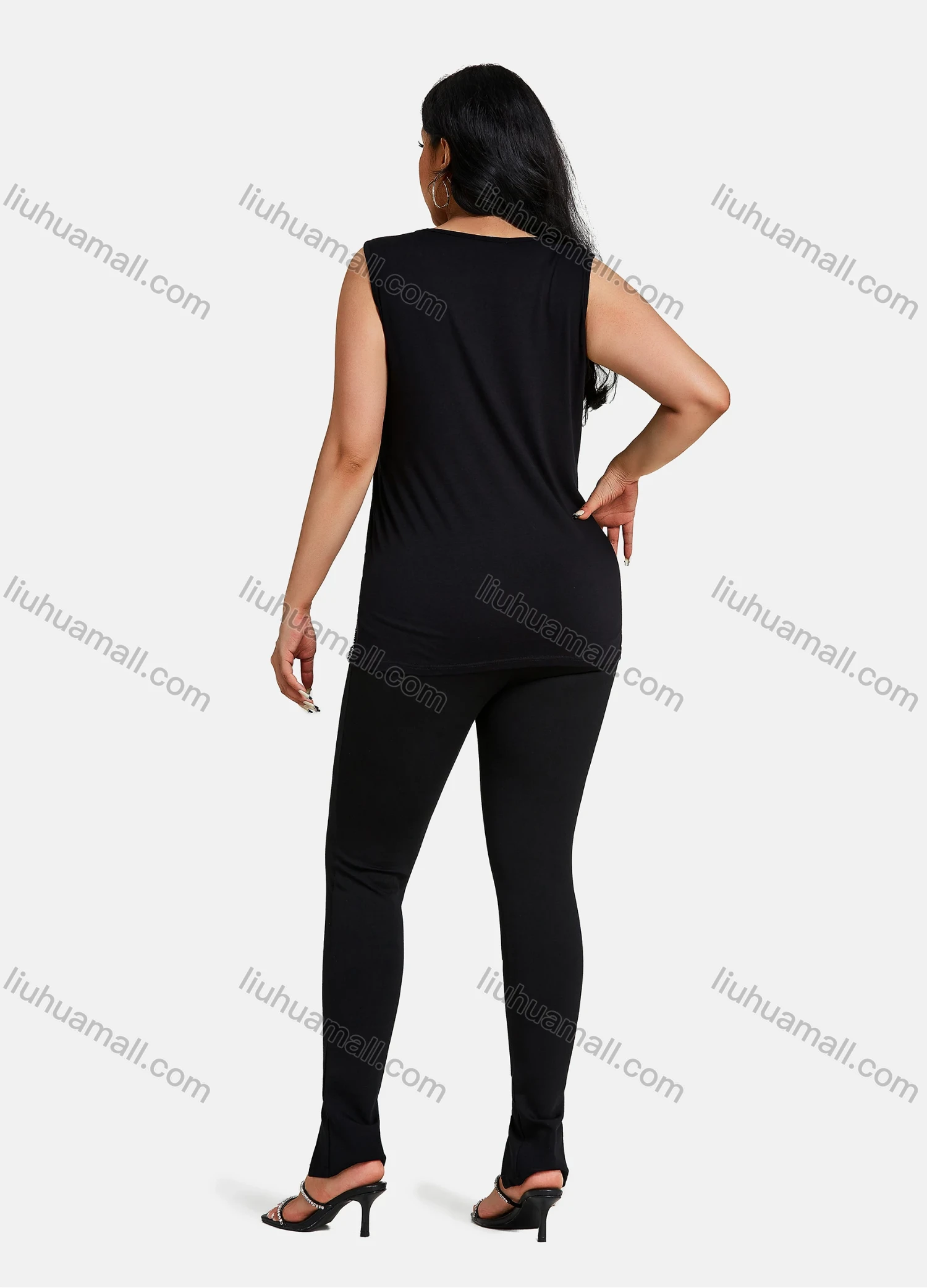 Wholesale Women's Plus Size Floral Embroidery Round Neck Sleeveless Tank Top - Liuhuamall