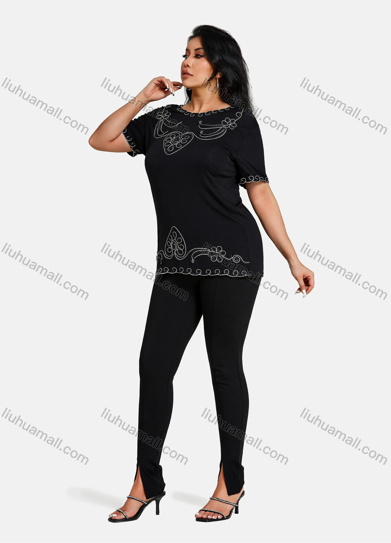 Wholesale Women's Elegant Round Neck Floral Embroidery Short Sleeve T-Shirt - Liuhuamall