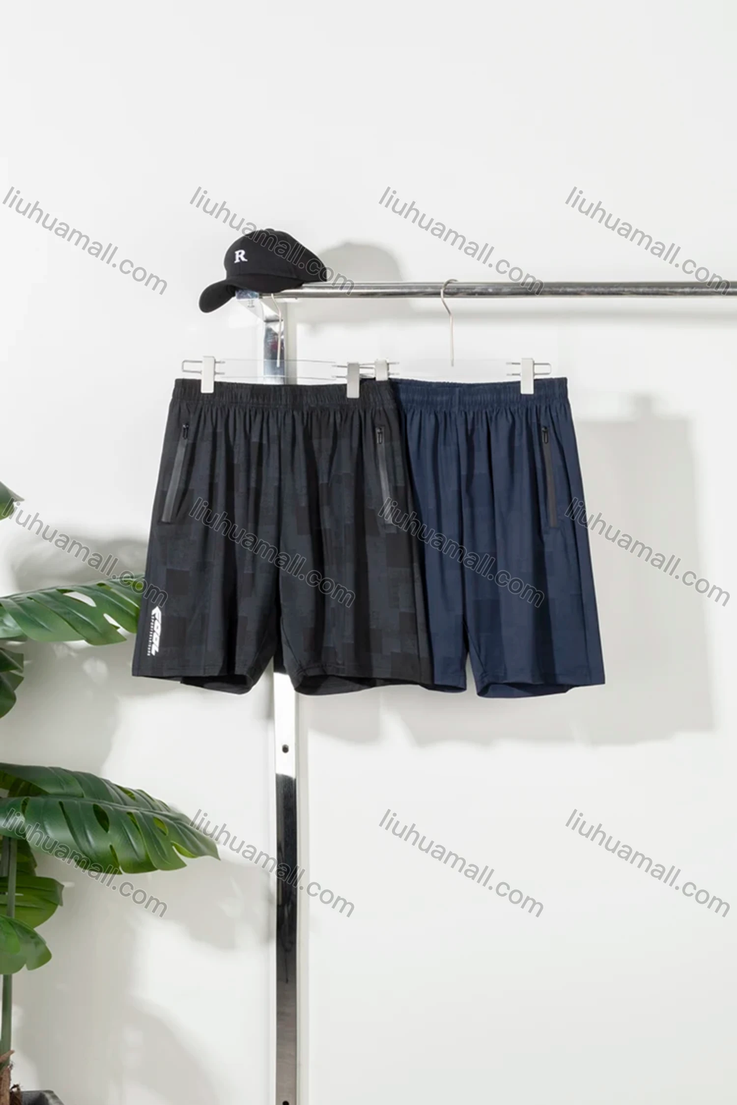 Wholesale Men's Athletic Plain Zipper Pockets Running Shorts - Liuhuamall