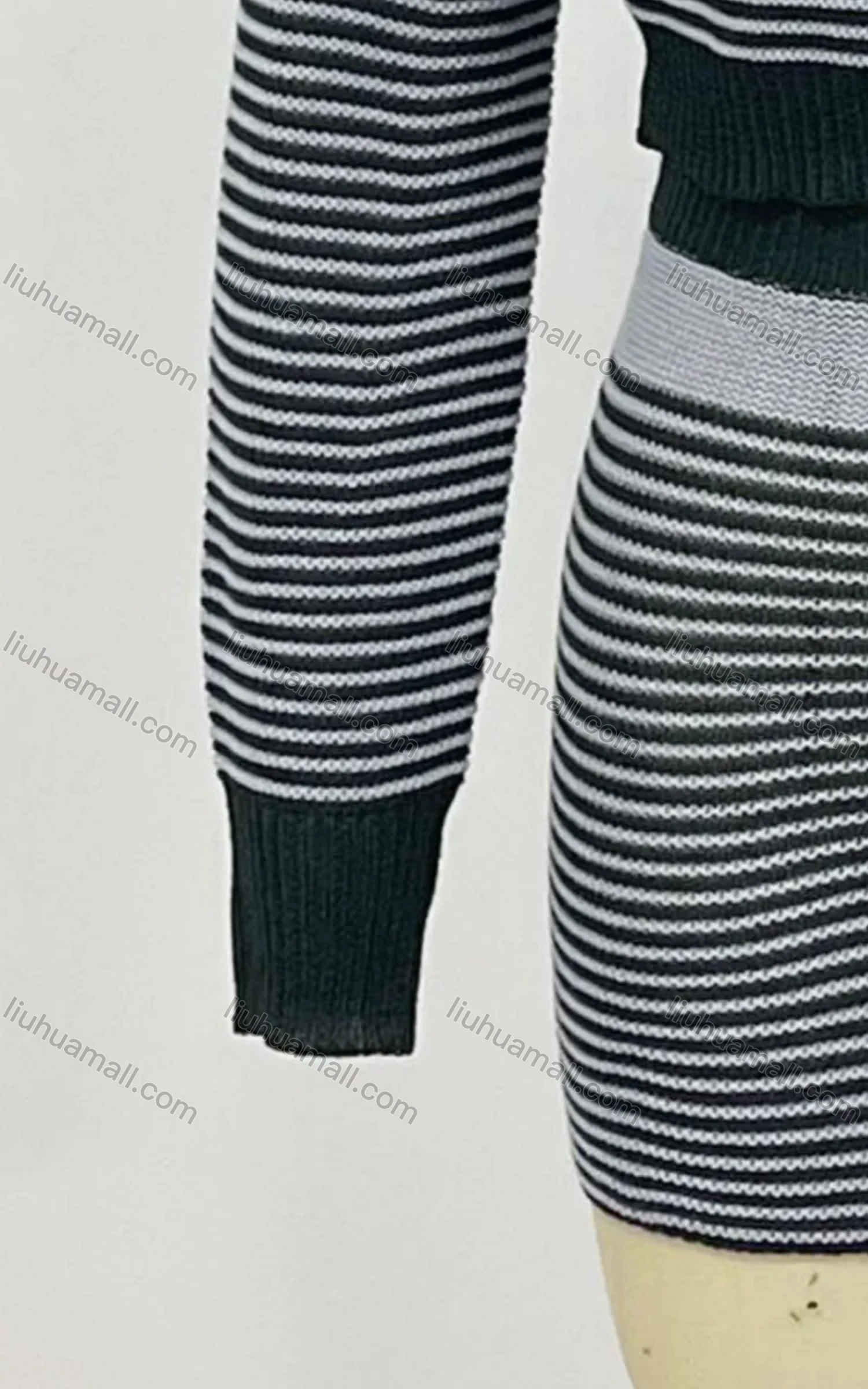 Wholesale Women's Striped Print Pullover Crop Sweater Without Shorts - Liuhuamall
