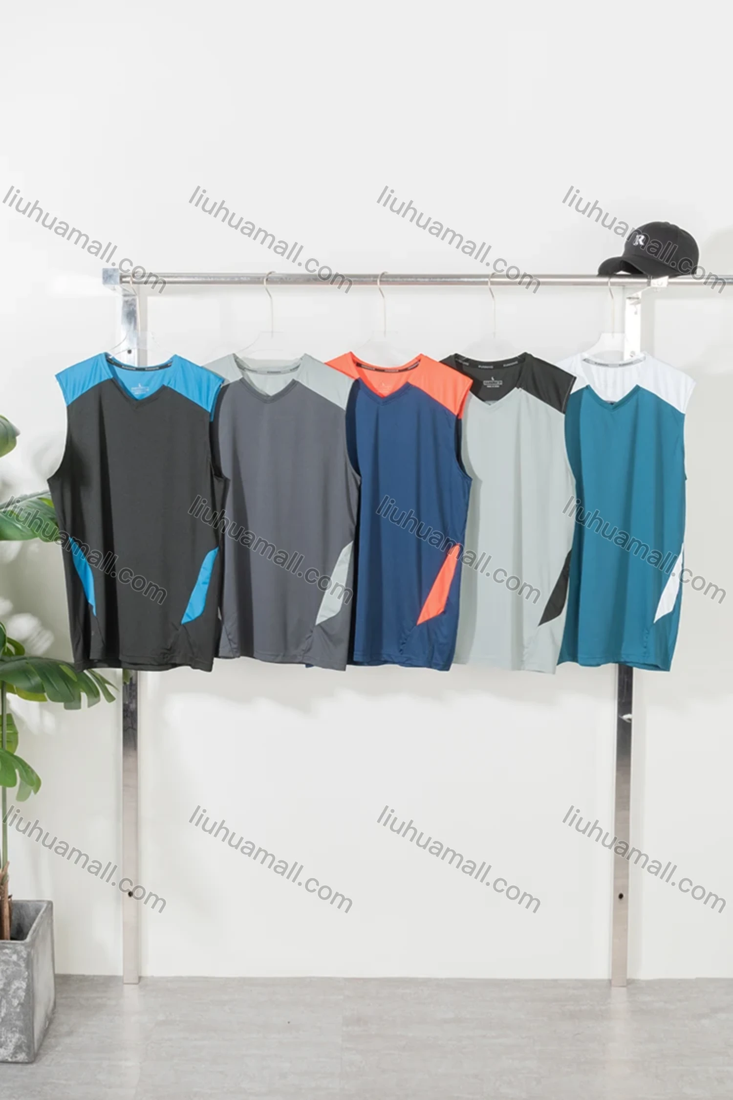 Wholesale Men's Sporty Crew Neck Sleeveless Colorblock Tank Top - Liuhuamall