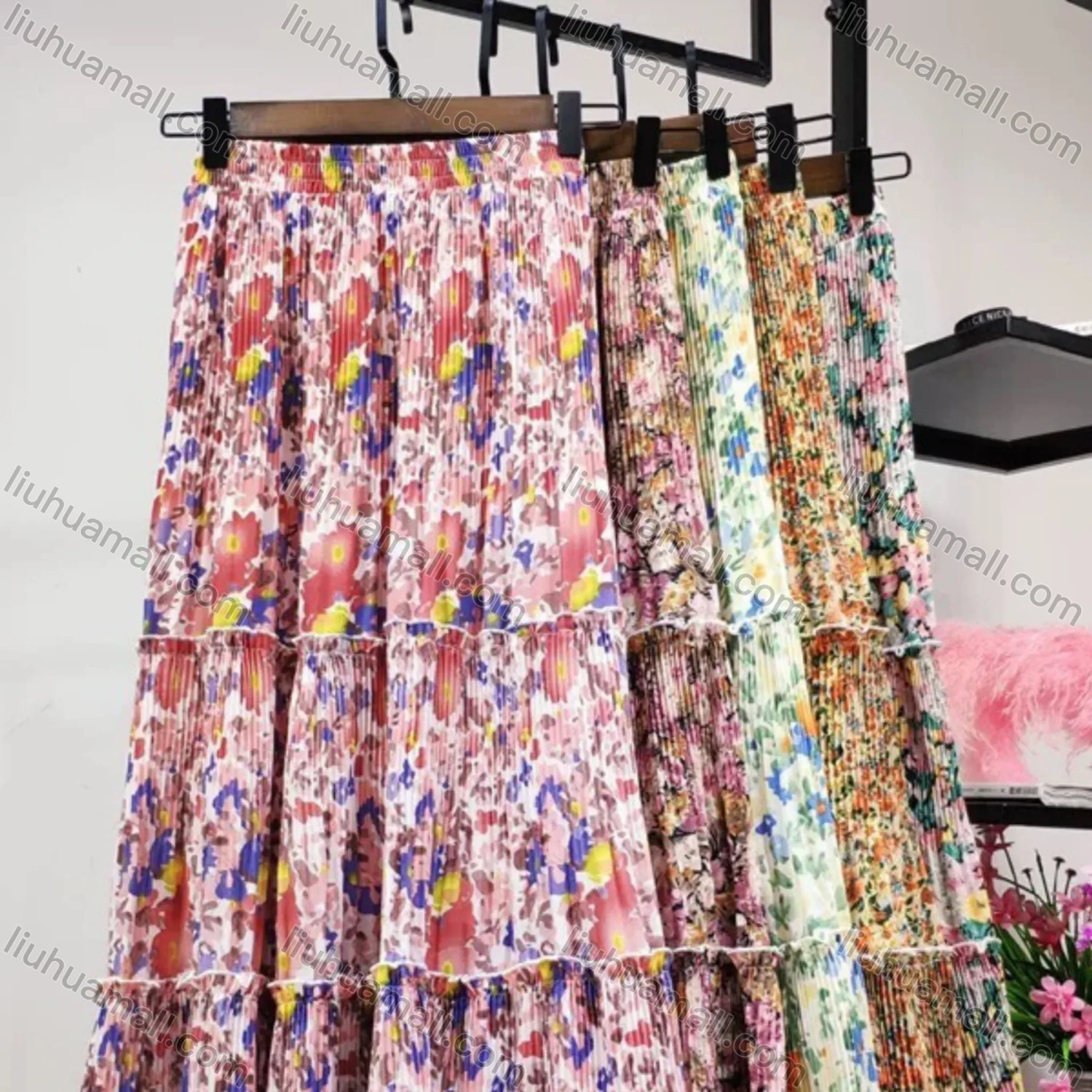 Wholesale Women's Casual Tiered Elastic Waist Floral Print Skirt - Liuhuamall