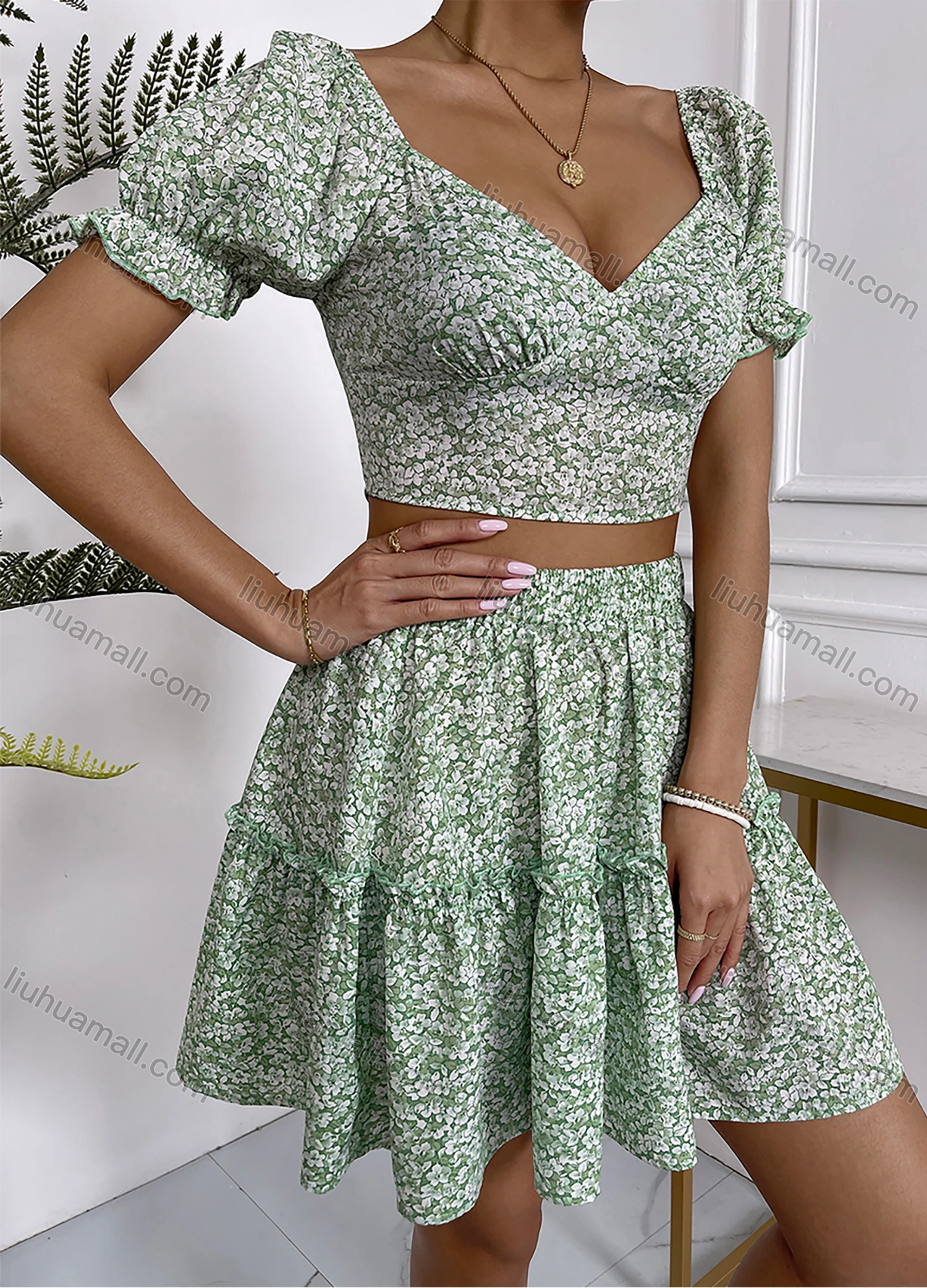 Wholesale Women's Casual 2-Piece Floral Print V Neck Puff Sleeve Crop Top & Skirt Sets B1037Y# - Liuhuamall