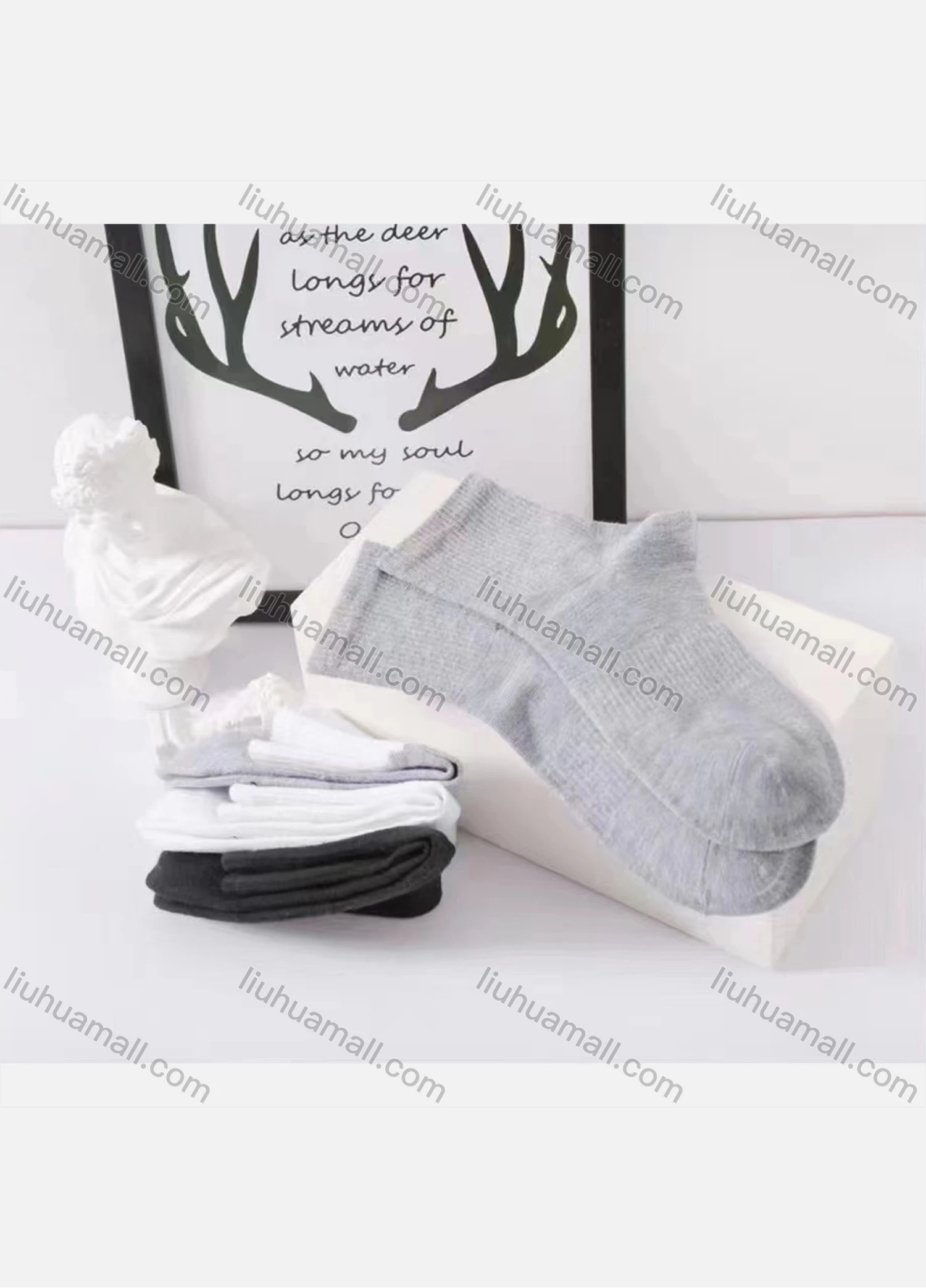 Wholesale Unisex Casual Plain & Colorblock Cotton Socks - Liuhuamall