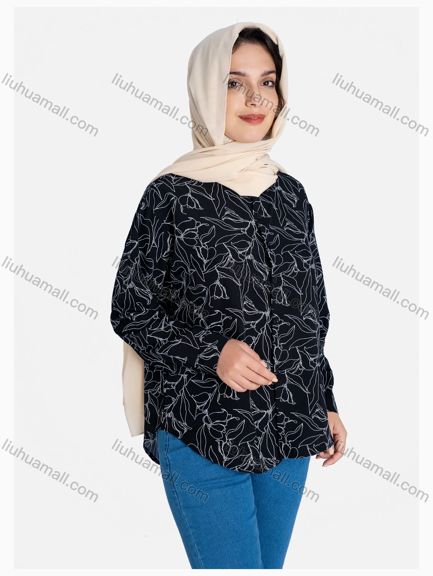 Wholesale Women's Floral Print Regular Fit Patch Pocket Button Down Casual Shirt Without Hijab - Liuhuamall