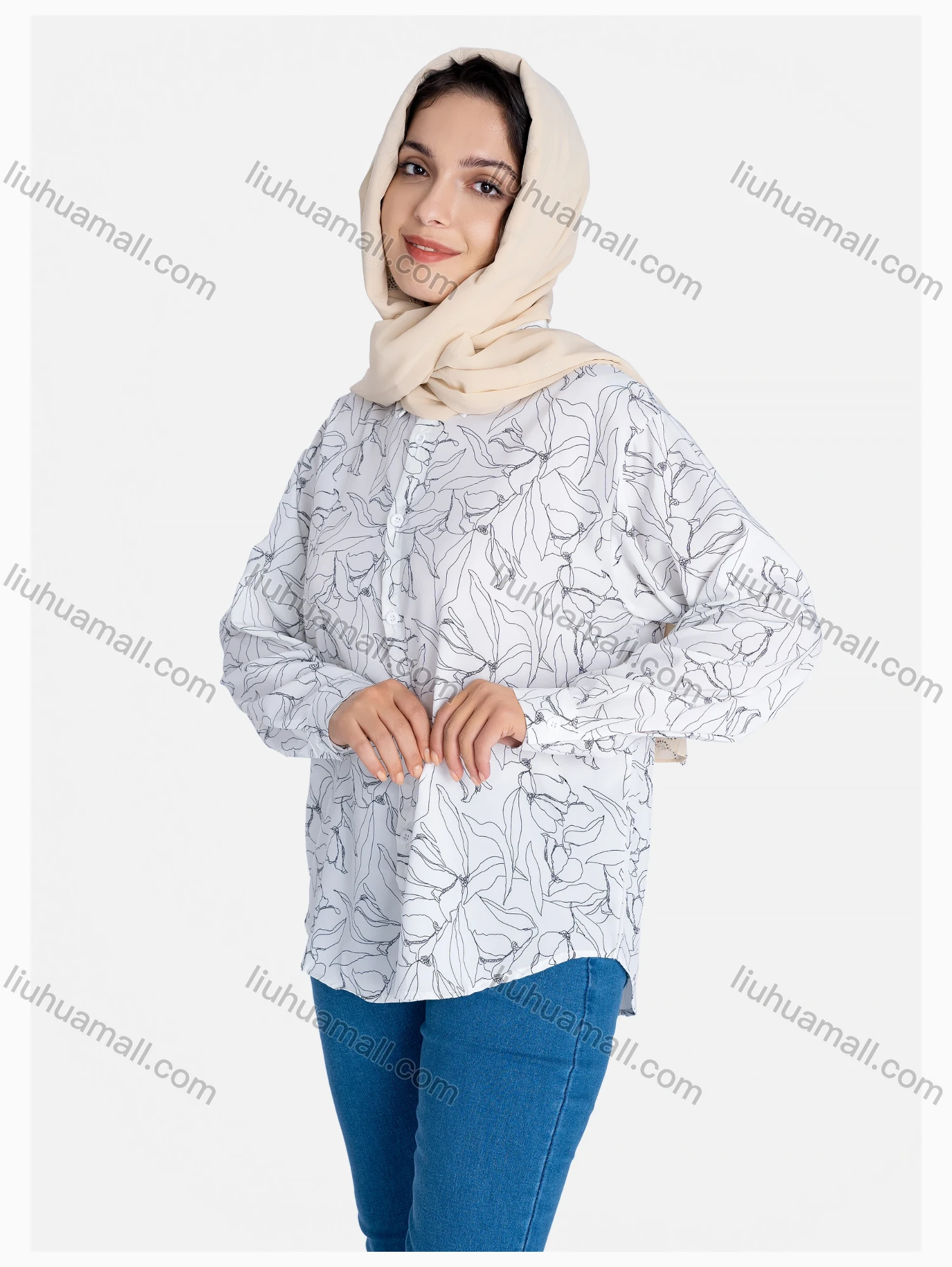Wholesale Women's Floral Print Regular Fit Patch Pocket Button Down Casual Shirt Without Hijab - Liuhuamall
