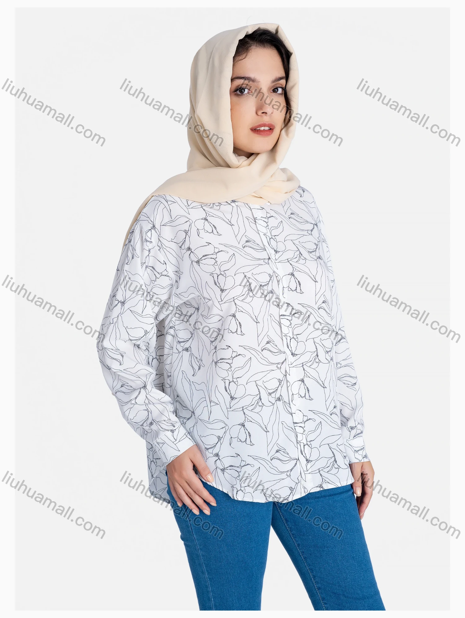 Wholesale Women's Floral Print Regular Fit Patch Pocket Button Down Casual Shirt Without Hijab - Liuhuamall