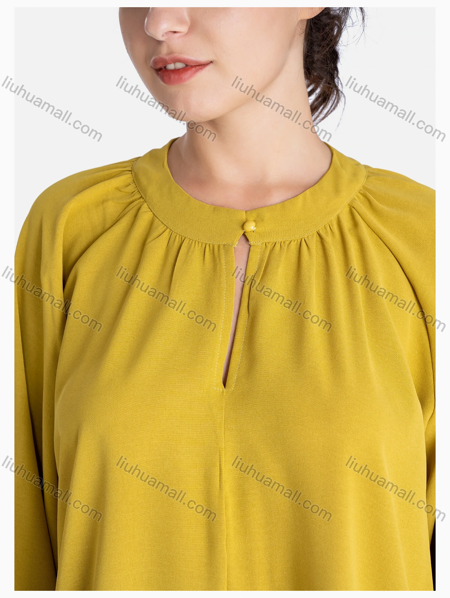 Wholesale Women's Keyhole Neck Loose Fit Plain Long Sleeve Curved Hem Tunic - Liuhuamall