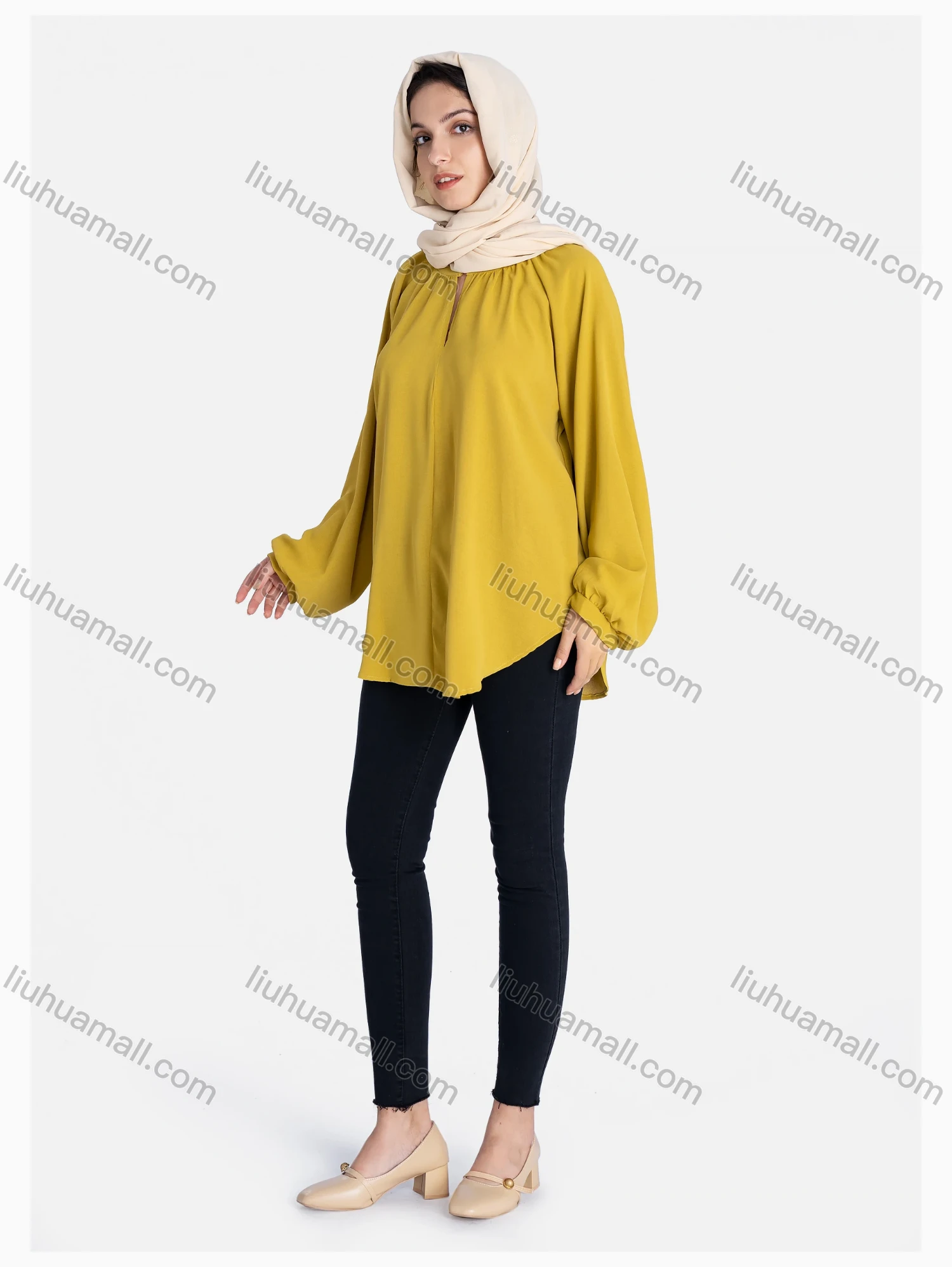 Wholesale Women's Keyhole Neck Loose Fit Plain Long Sleeve Curved Hem Tunic - Liuhuamall