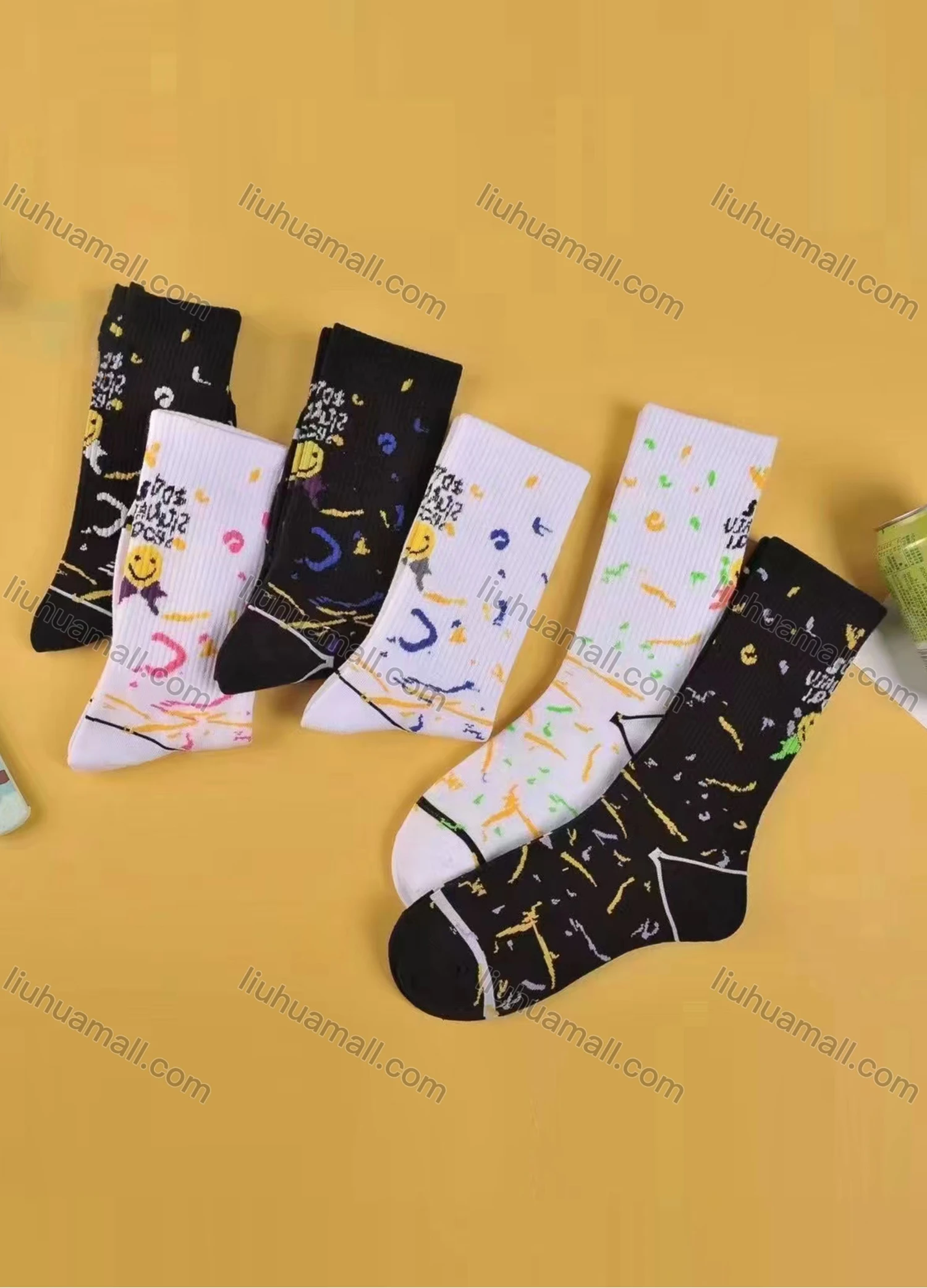 Wholesale Men's Breathable Cushioned Cartoon Print Crew Socks - Liuhuamall