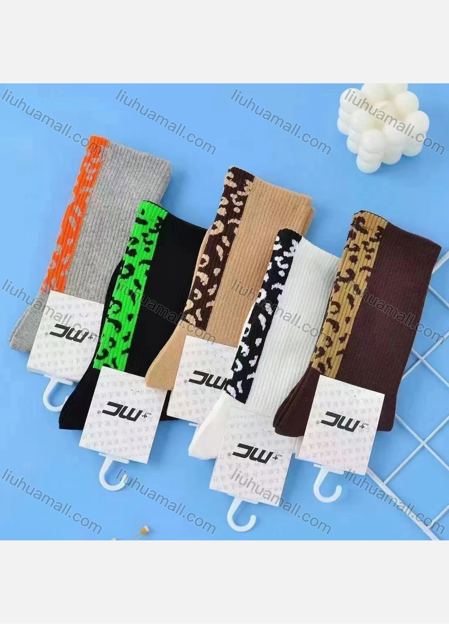 Wholesale Women's Breathable Cushioned Leopard Print Crew Socks - Liuhuamall