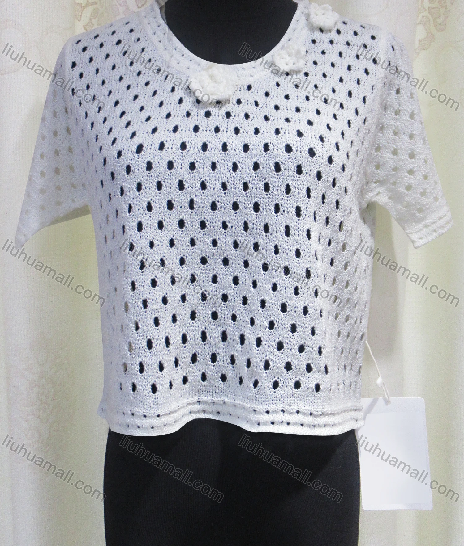 Wholesale Women's Causal Round Neck Hollow Out Plain Floral Knitted Top - Liuhuamall