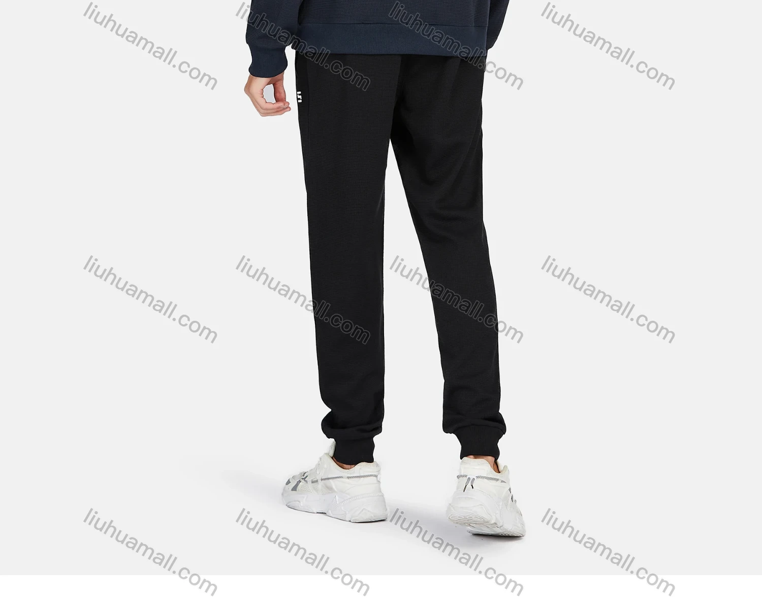 Wholesale Men's Athletic Plain Long Sleeve Waffle Knit Zipper Pockets Drawstring Hooded Jackets - Liuhuamall