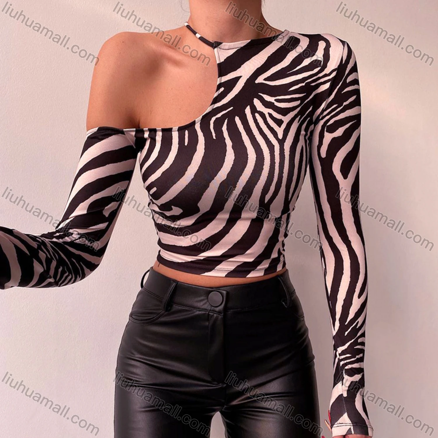 Wholesale Women's Fashion One Shoulder Allover Print Asymmetrical Crop Top Q21TP682# - Liuhuamall