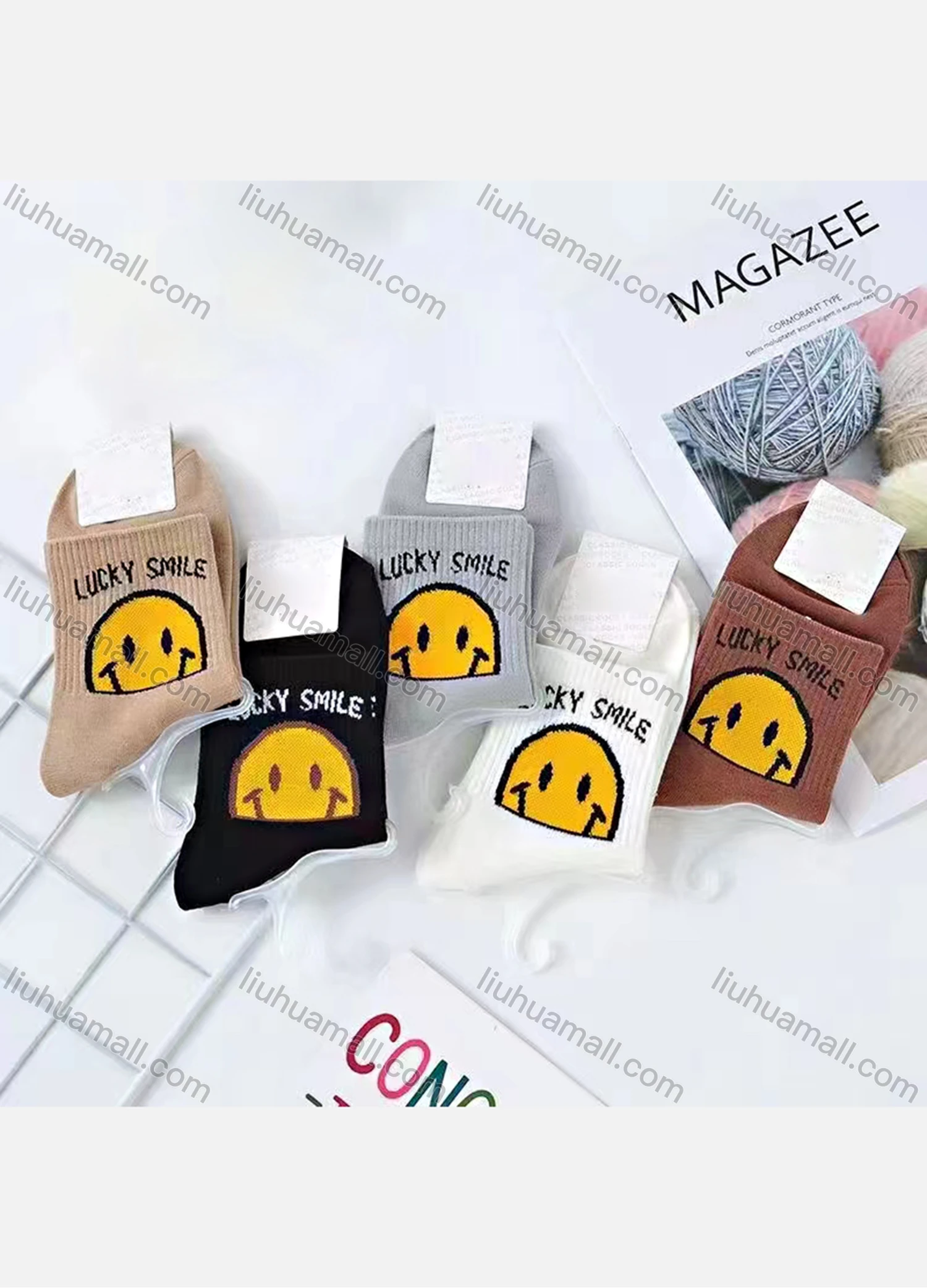 Wholesale Women's Casual Letter Smiley Face Print Cushioned Ankle Socks - Liuhuamall